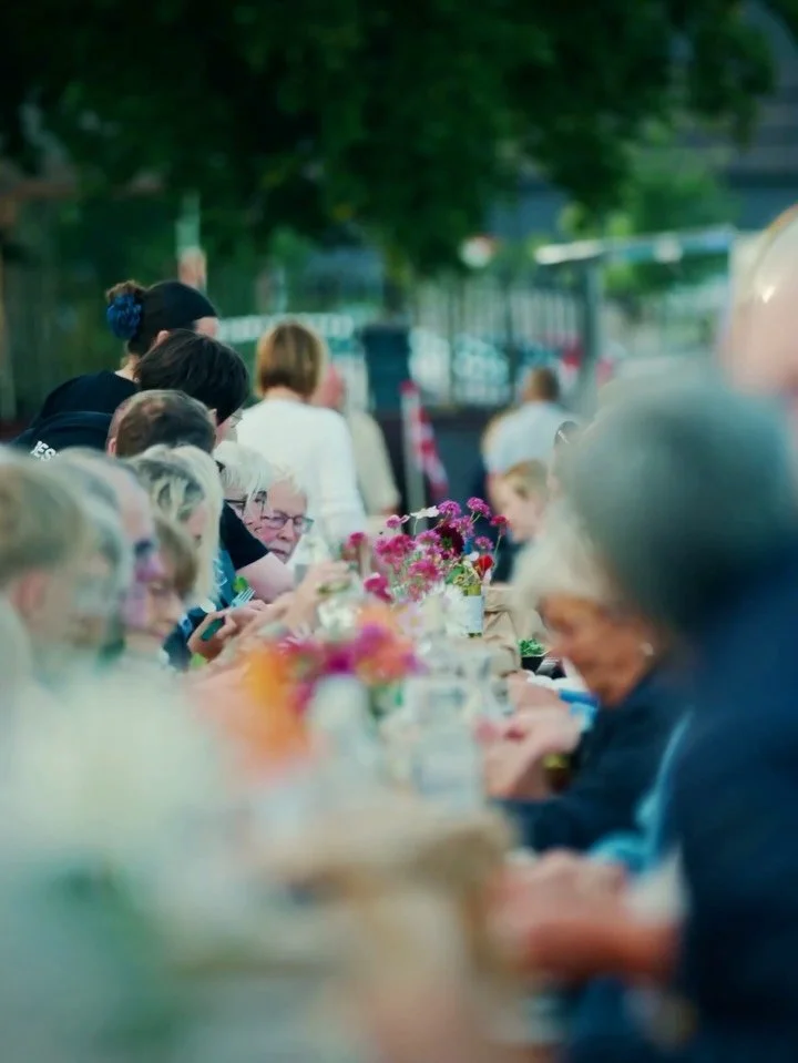 Vi luner os lidt p&aring; de gode sensommerminder!

Festival for F&aelig;llesskab blev arrangeret i anledning af Realdanias 25-&aring;rs jubil&aelig;um og afholdt p&aring; 25 Realdania-st&oslash;ttede steder rundt om i landet &ndash; fra Bornholm til