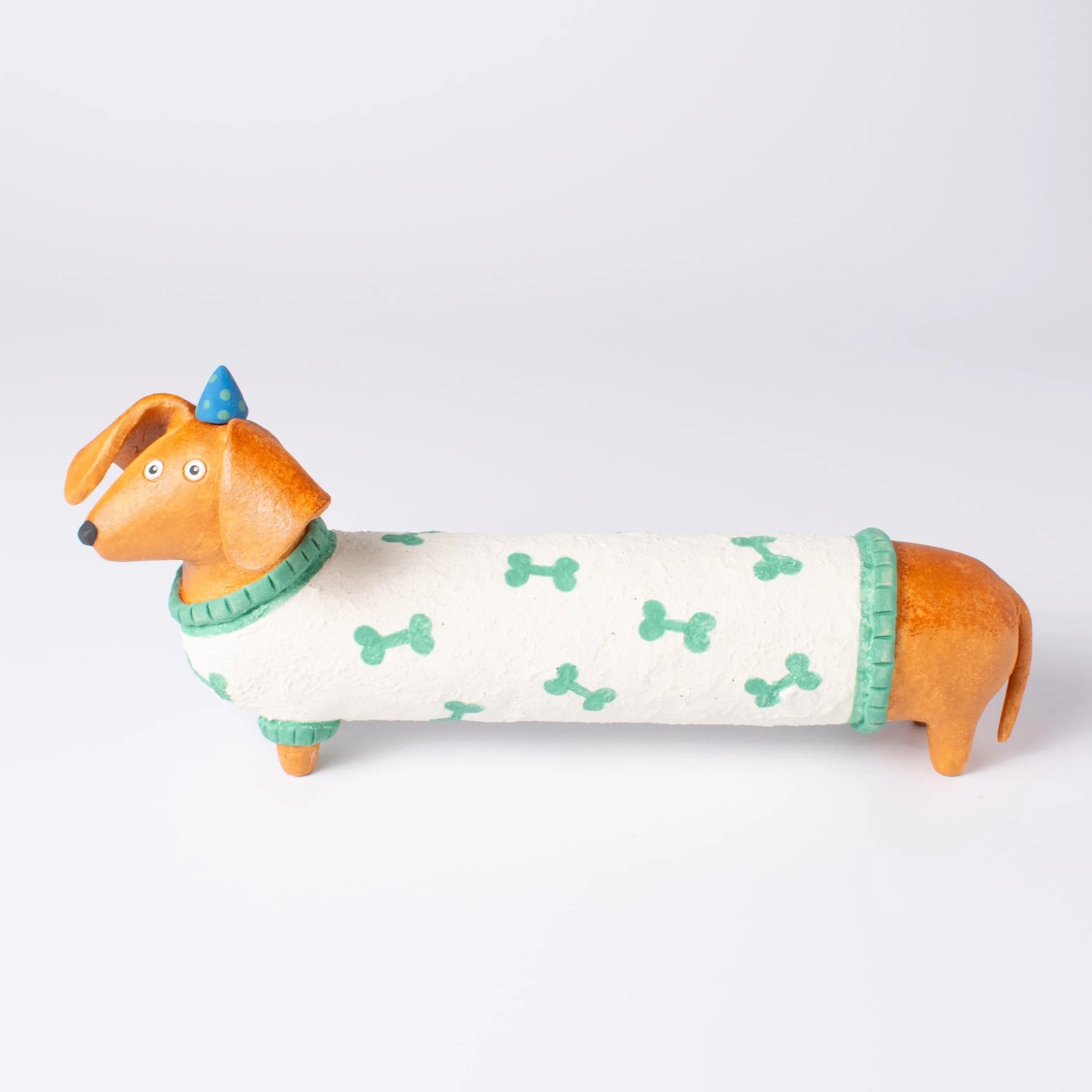 Sausage dog (bone sweater)