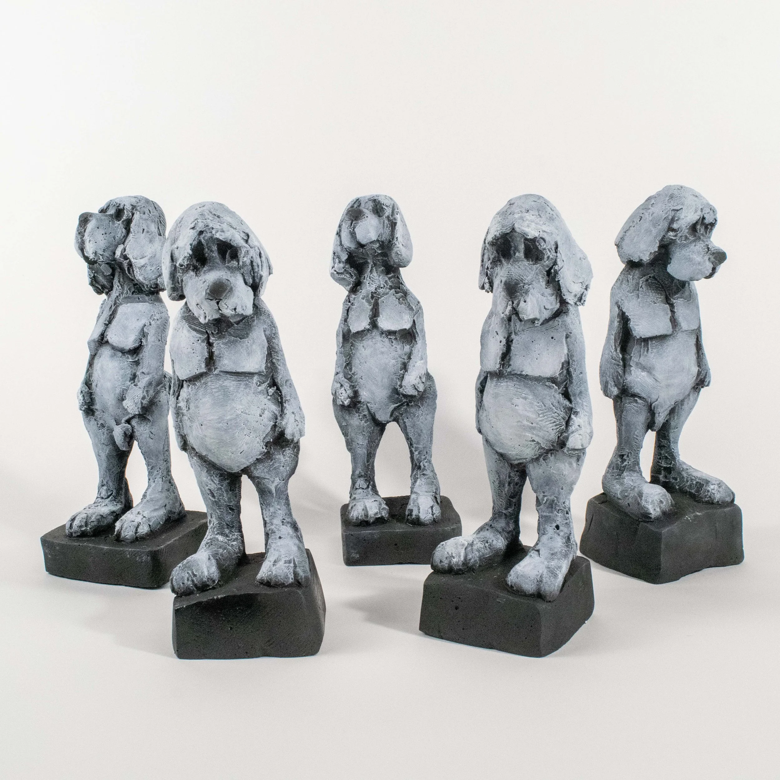 Lonely Hounds
Resin