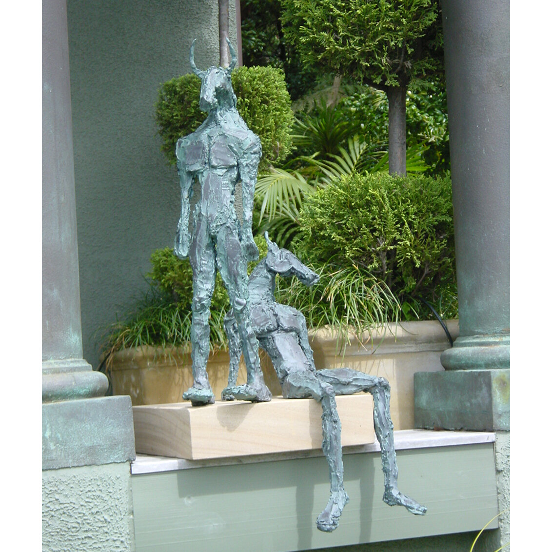 "Episode II" 2003
Acrylic resin, Steel, Sandstone
70x40x45cm