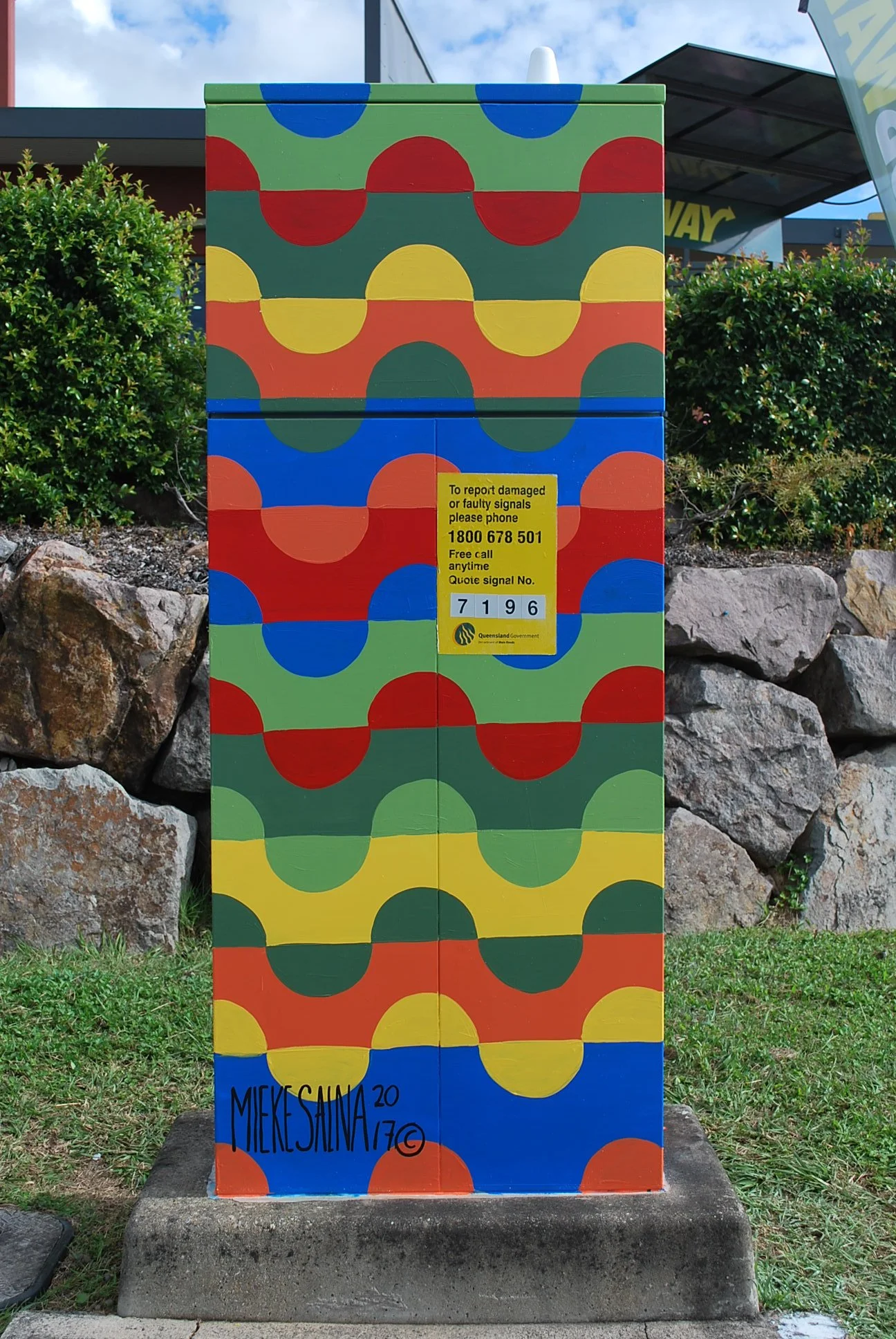 Artbymieke_traffic signal box_Kunda Park