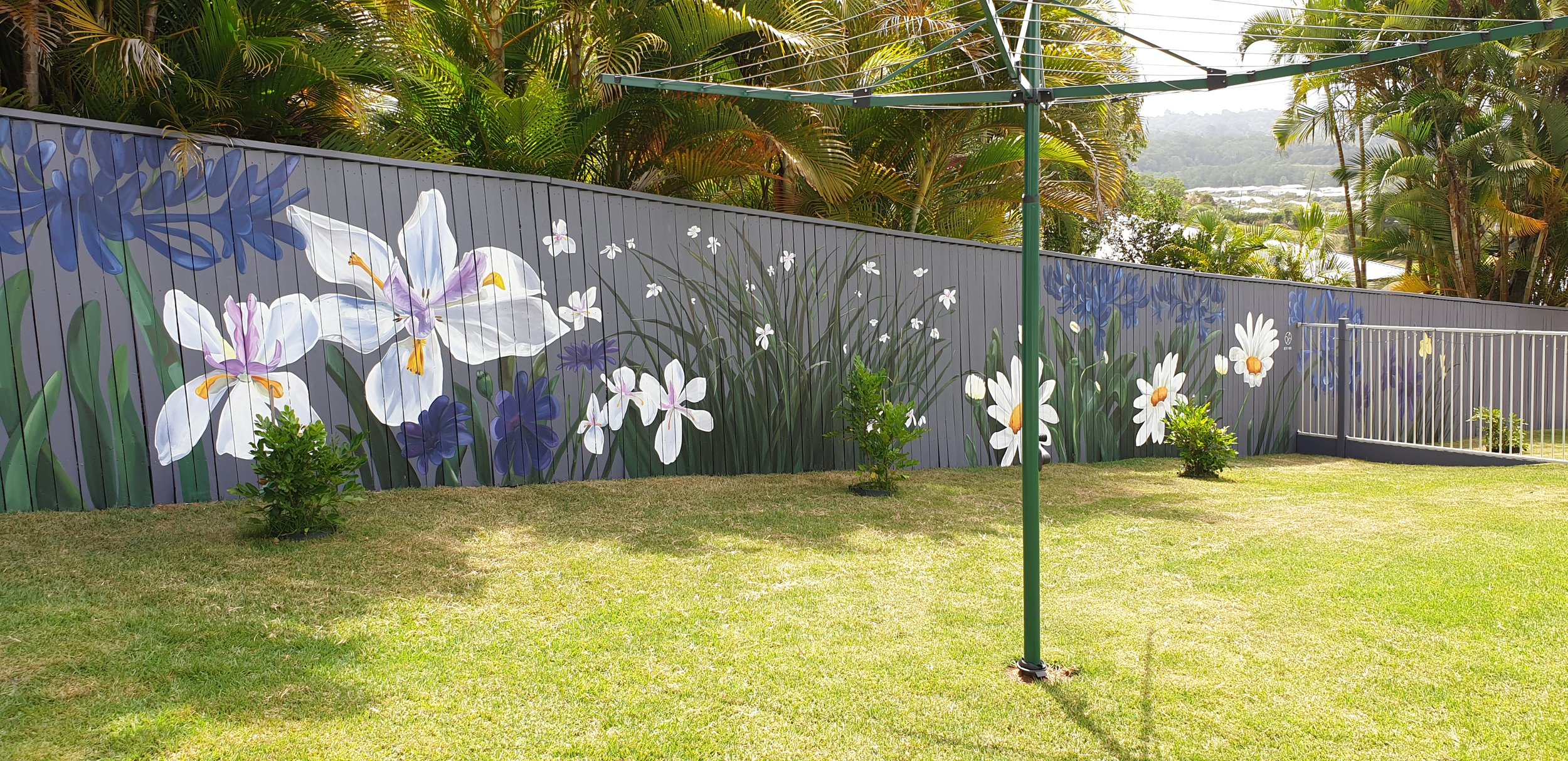 Artbymieke_flower mural fence