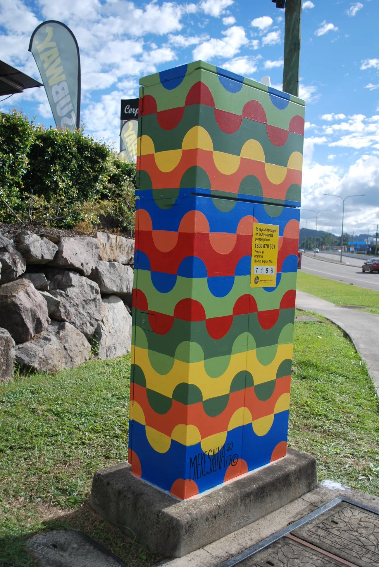 Artbymieke_traffic signal box_Kunda Park