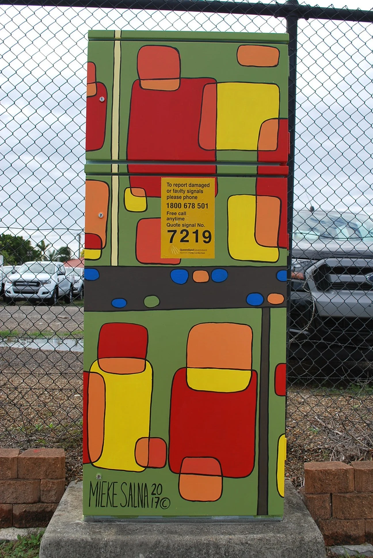 Artbymieke_traffic signal box_Currimundi