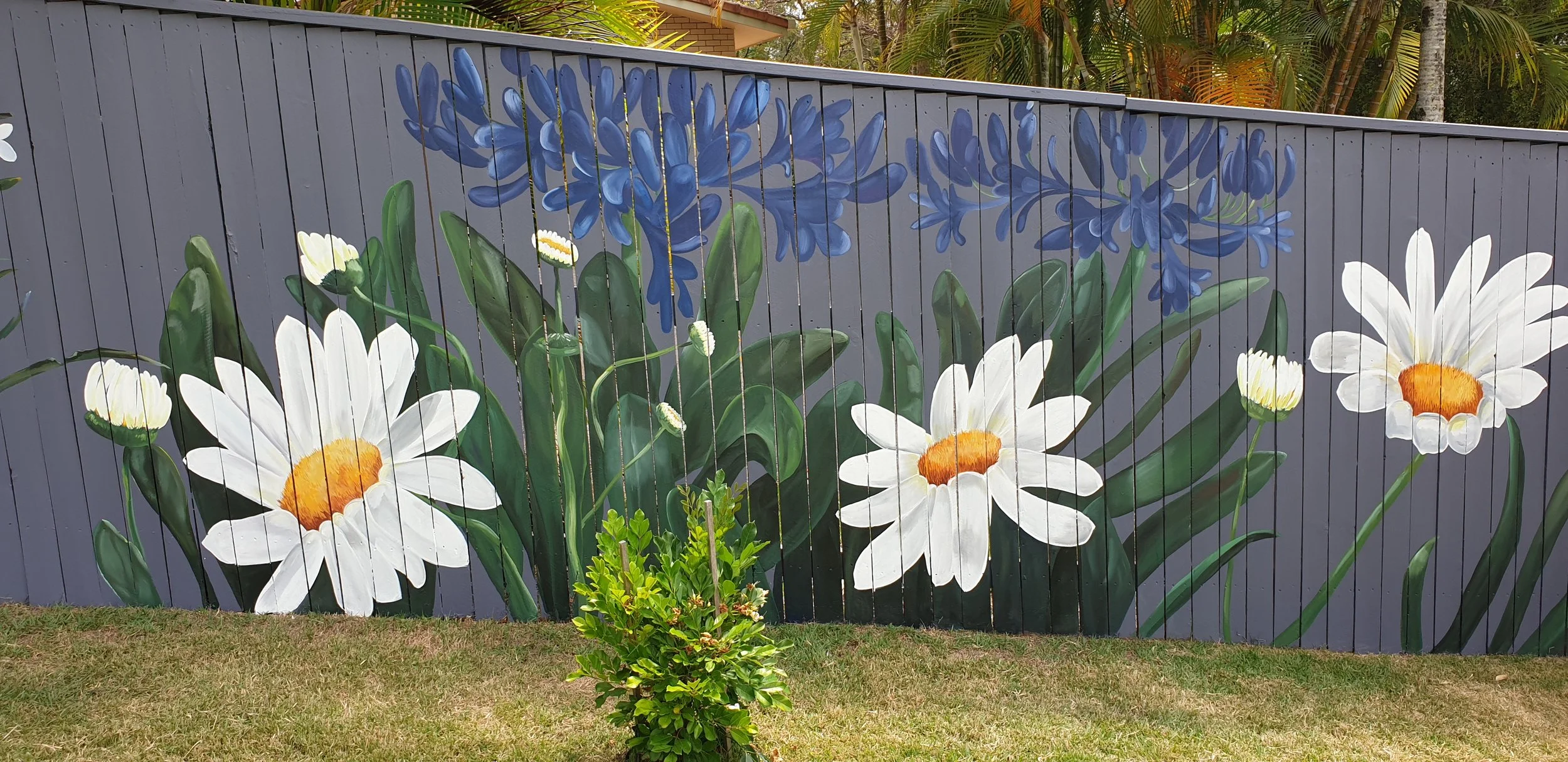Artbymieke_flower mural fence