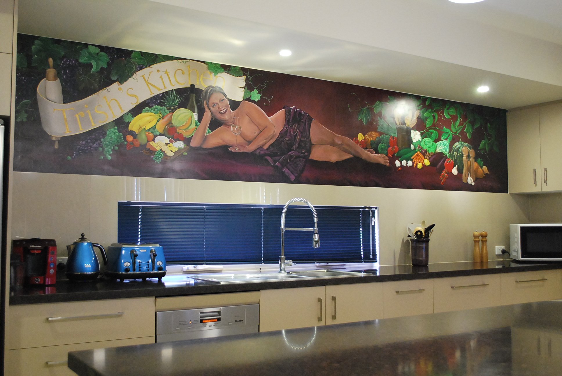 Artbymieke-Trish Kitchen.JPG