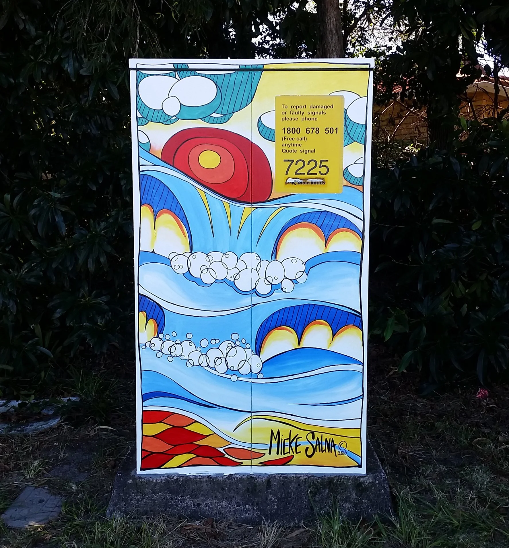 Artbymieke_traffic signal box morning surf.jpg