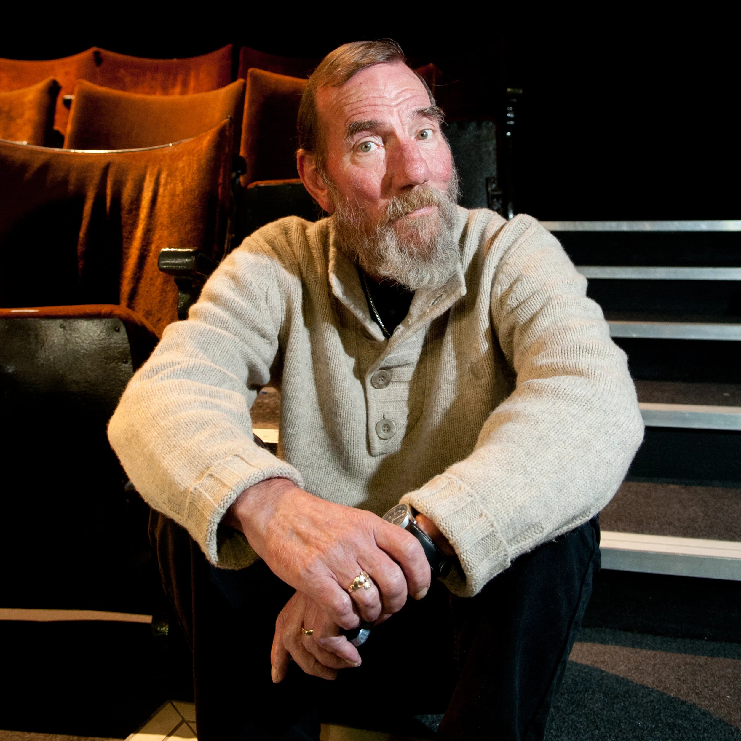 Pete Postlethwaite