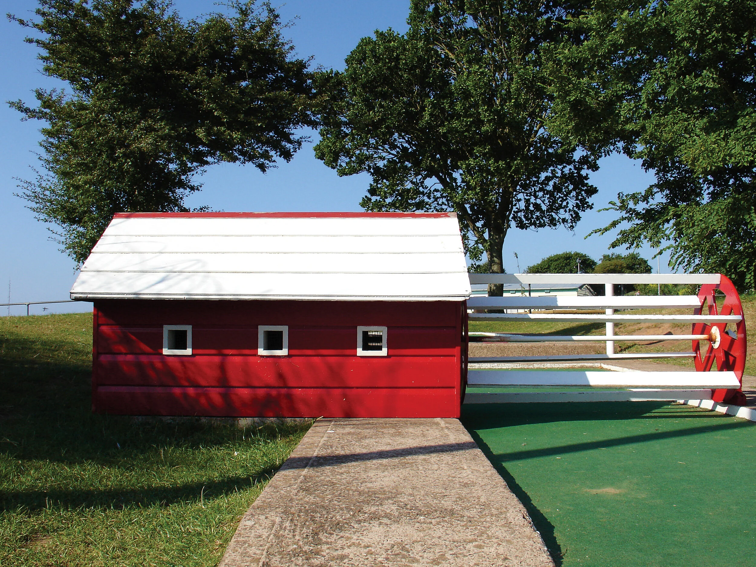 Crazy_Golf-18.jpg