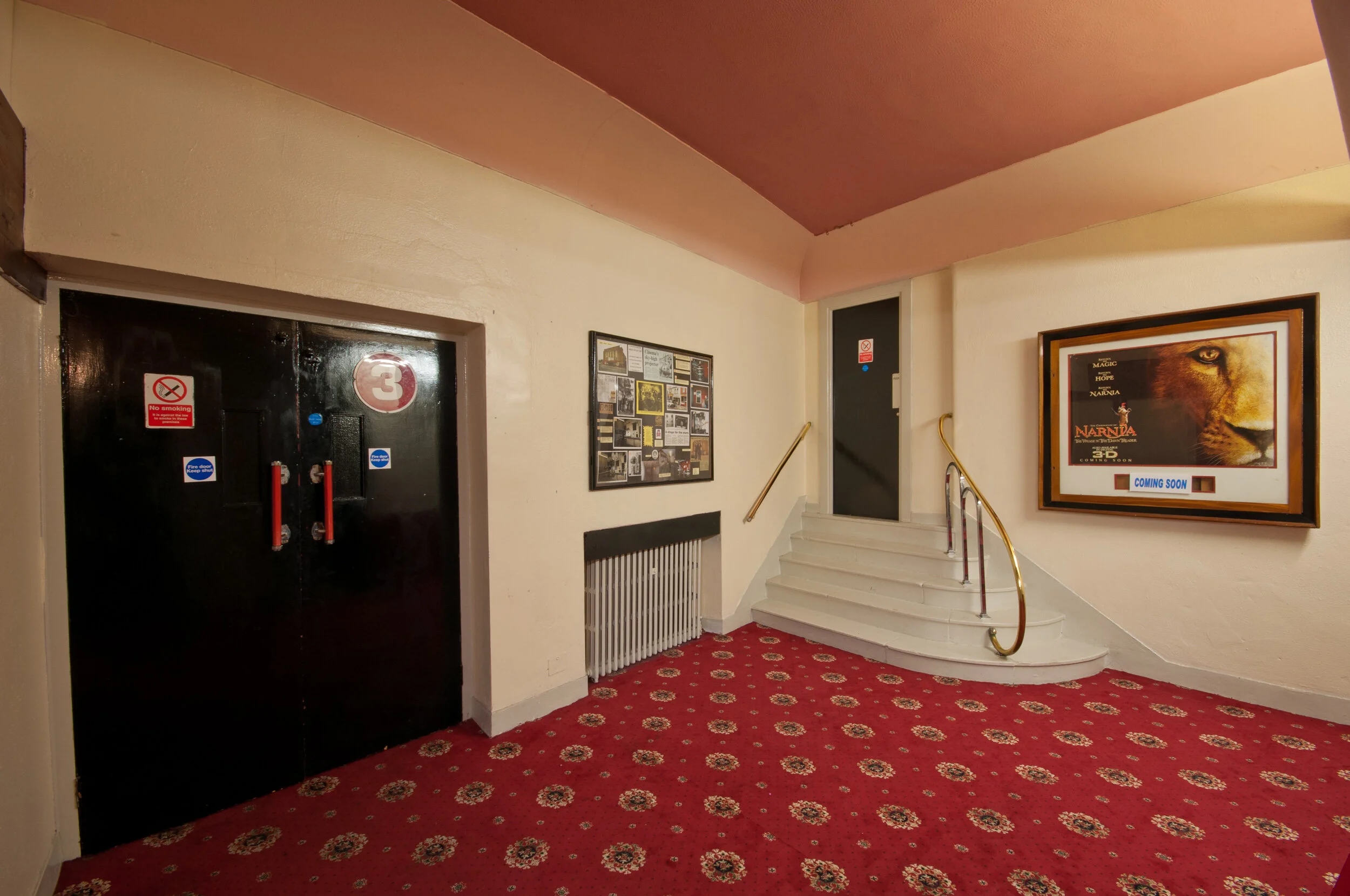 ThePlazaCinema-17.jpg