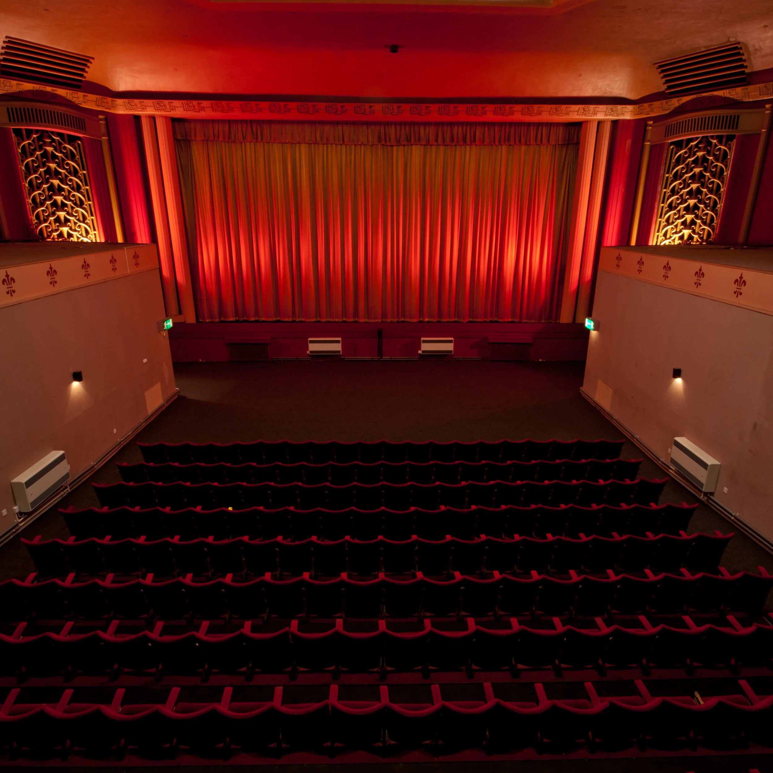 ThePlazaCinema-6.jpg
