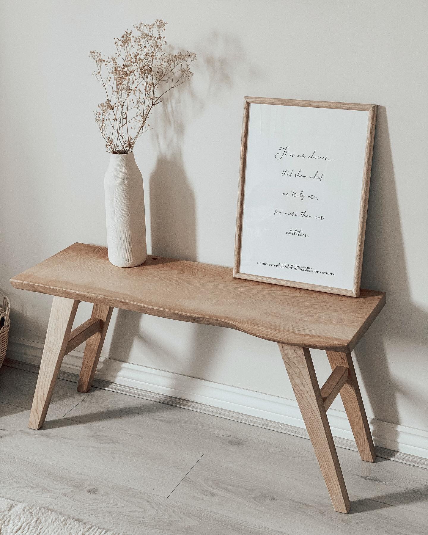Rowan 💛 Our pocket rocket bench! The perfect size for an entryway or to style up a cosy corner.. ✨

We craft this entirely from a live edge slab of Ash meaning every one is completely unique 😍🙌🏼 

#woodenbench #entrywaydecor #entrywaybench #handm