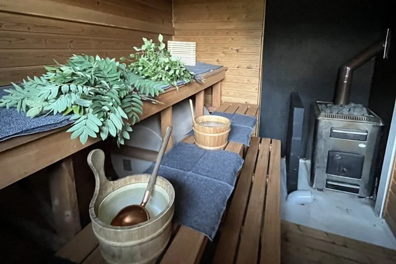 13_HoNS_Wood_Heated_Lakeside_Sauna.jpg