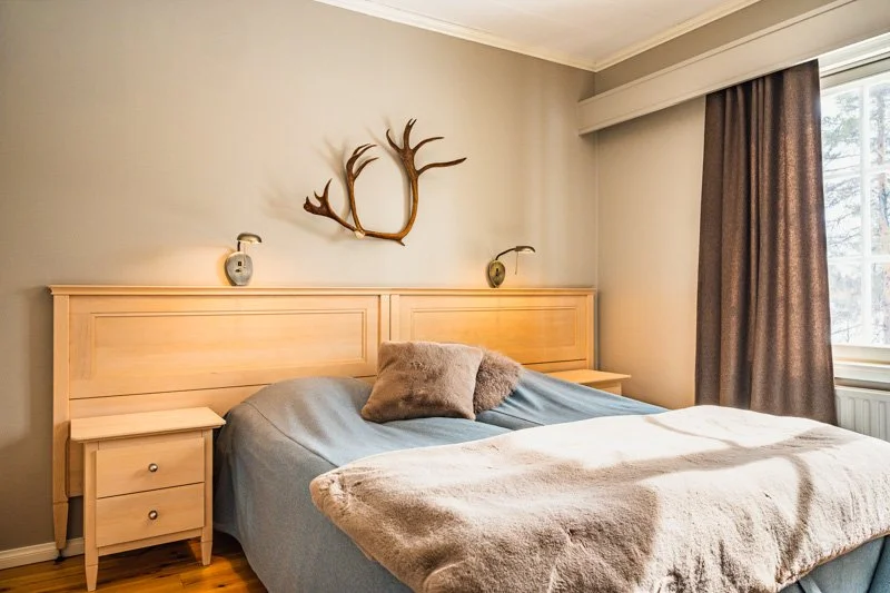 Cozy Double room lake view room view SOME.jpg