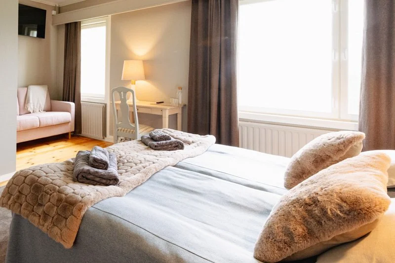Family Suite bigger bed room.jpg