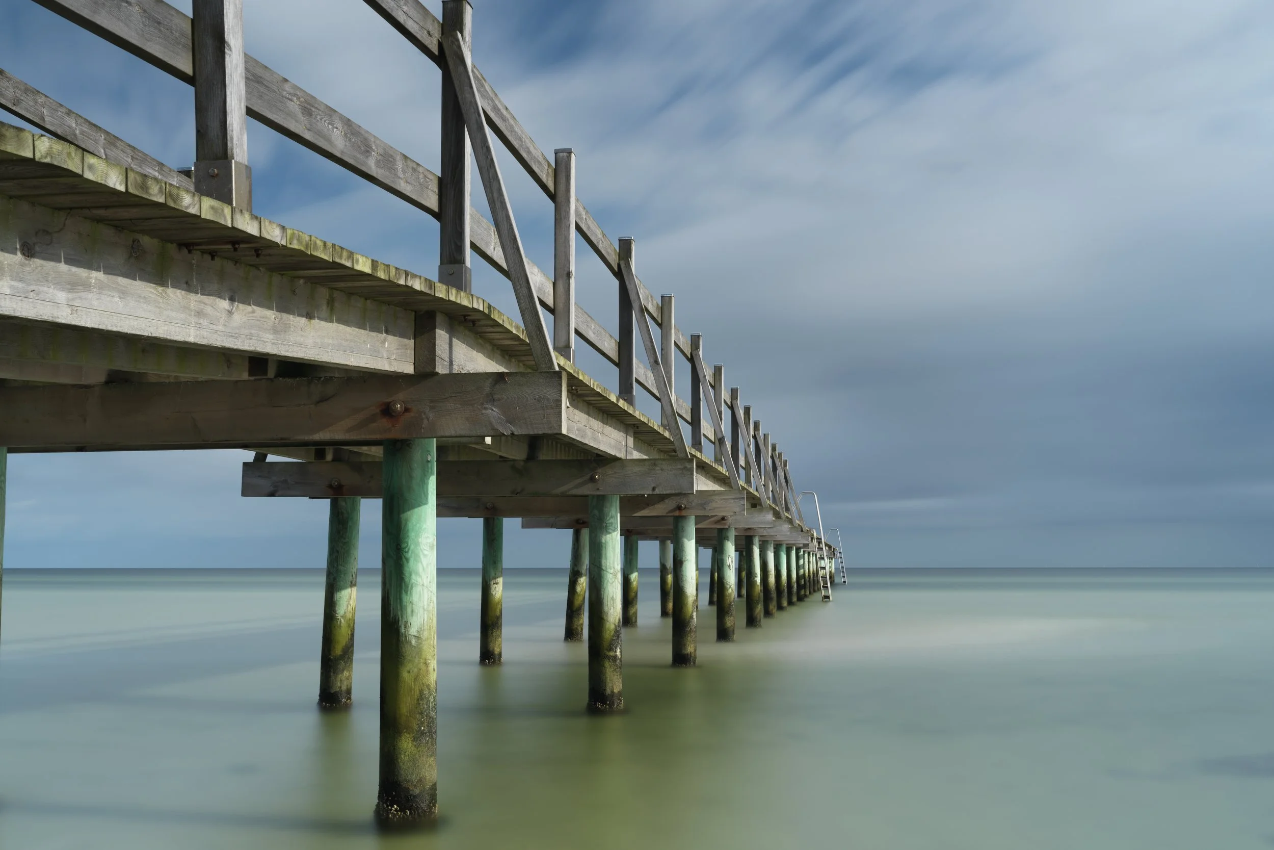 2022-08-28_Bryggan och stol_0017.jpg