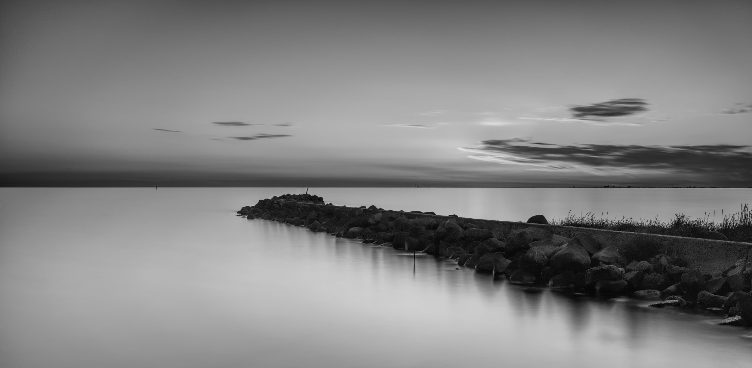 2022-06-29_Skanors hamn goldenhour_0039.BW.jpg