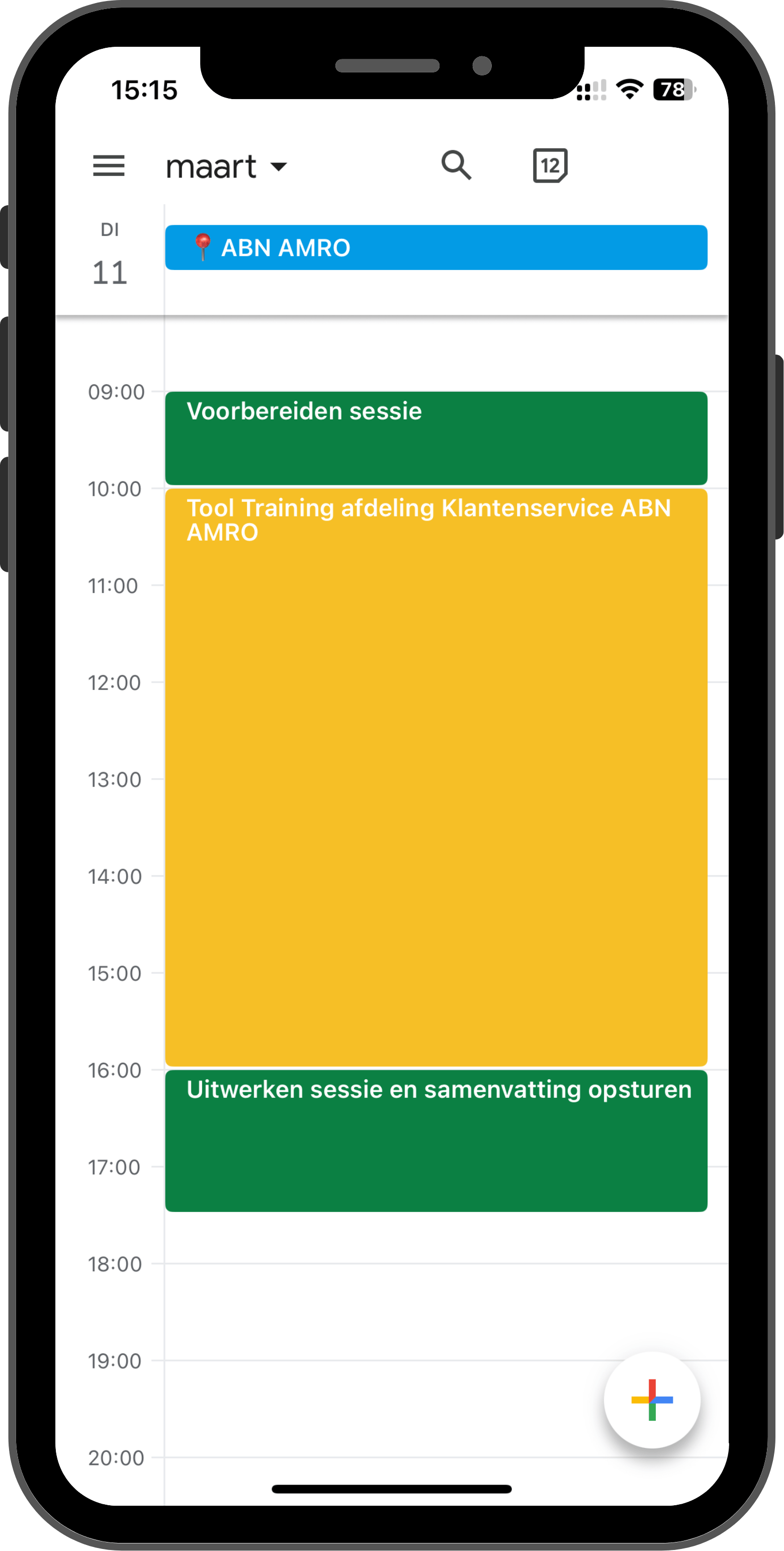 Digitale agenda voor maart met afspraken zoals werk, trainingen, lunch, klantpresentaties en rapportages, gekleurd in rood, groen, blauw en combinatie van kleuren.