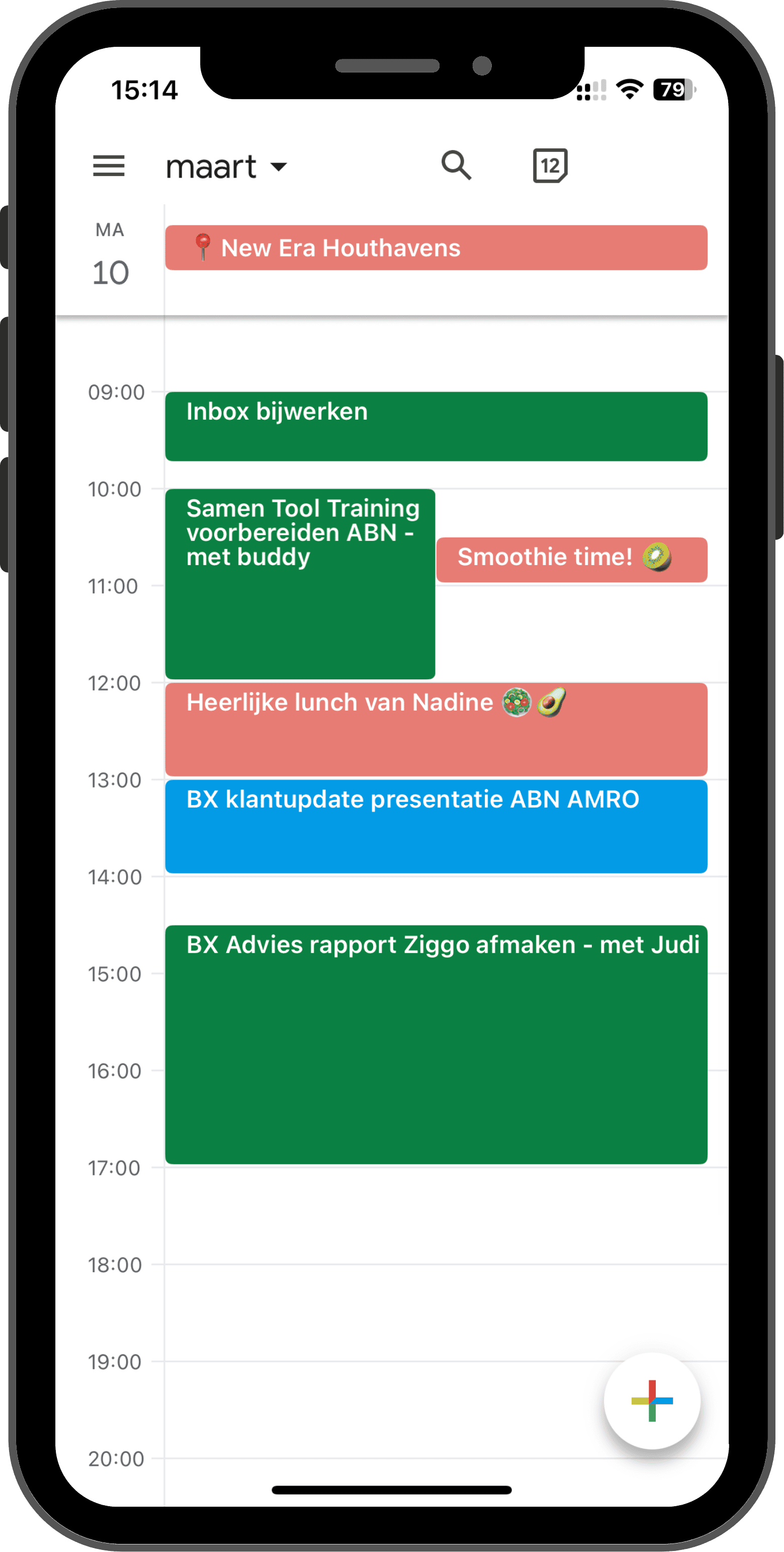 Digitale agenda voor maart met afspraken zoals werk, trainingen, lunch, klantpresentaties en rapportages, gekleurd in rood, groen, blauw en combinatie van kleuren.