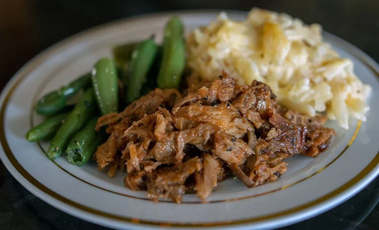 Oink-Smoked-Pork-Hashbrown-Casserole-Homestyle-Green-Beans-cropped.webp