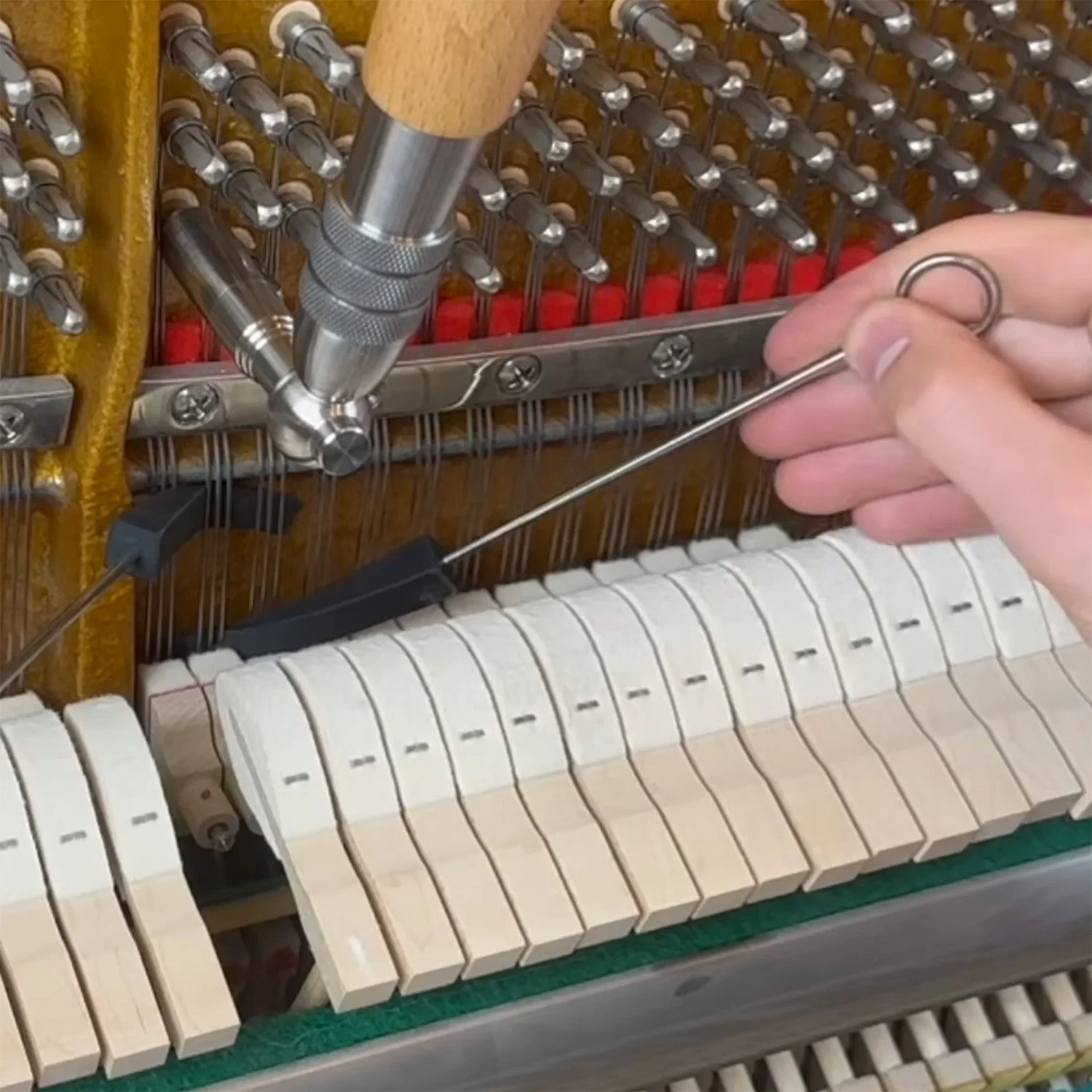 How To Tune An Upright Piano