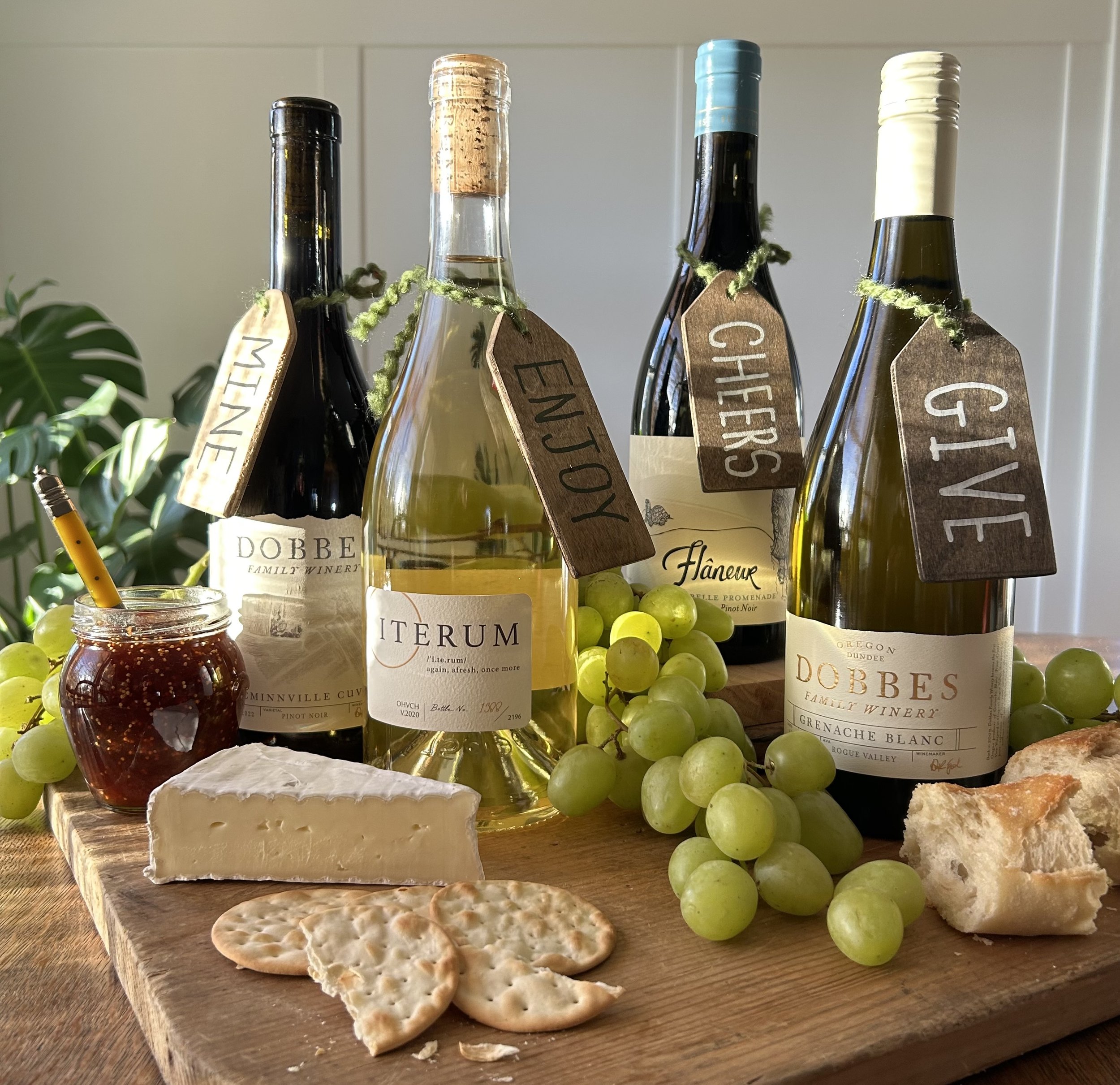 DIY Wood Wine Tag.jpg