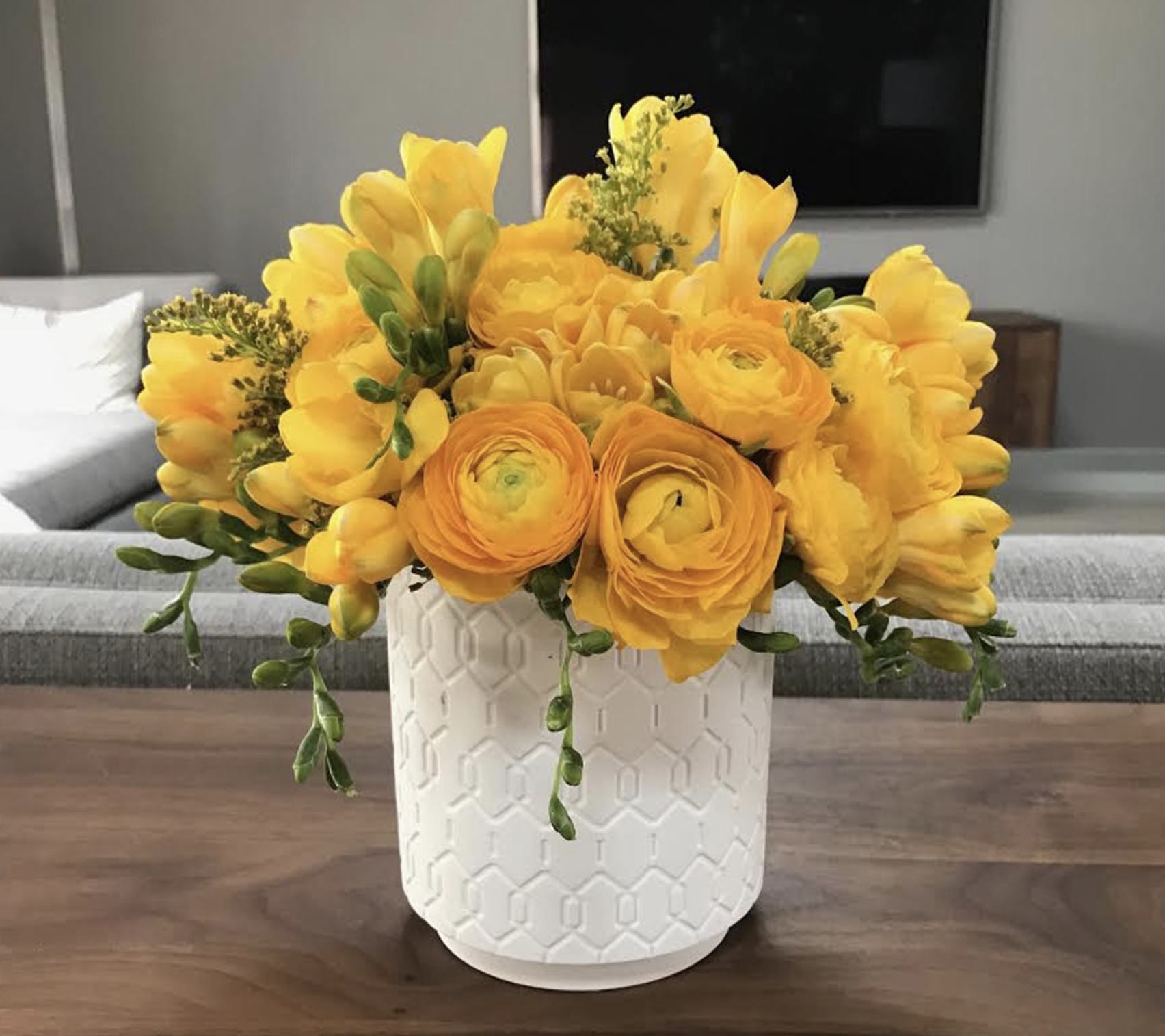 Aster Solidago, Cloony Ranunculus, and Freesia