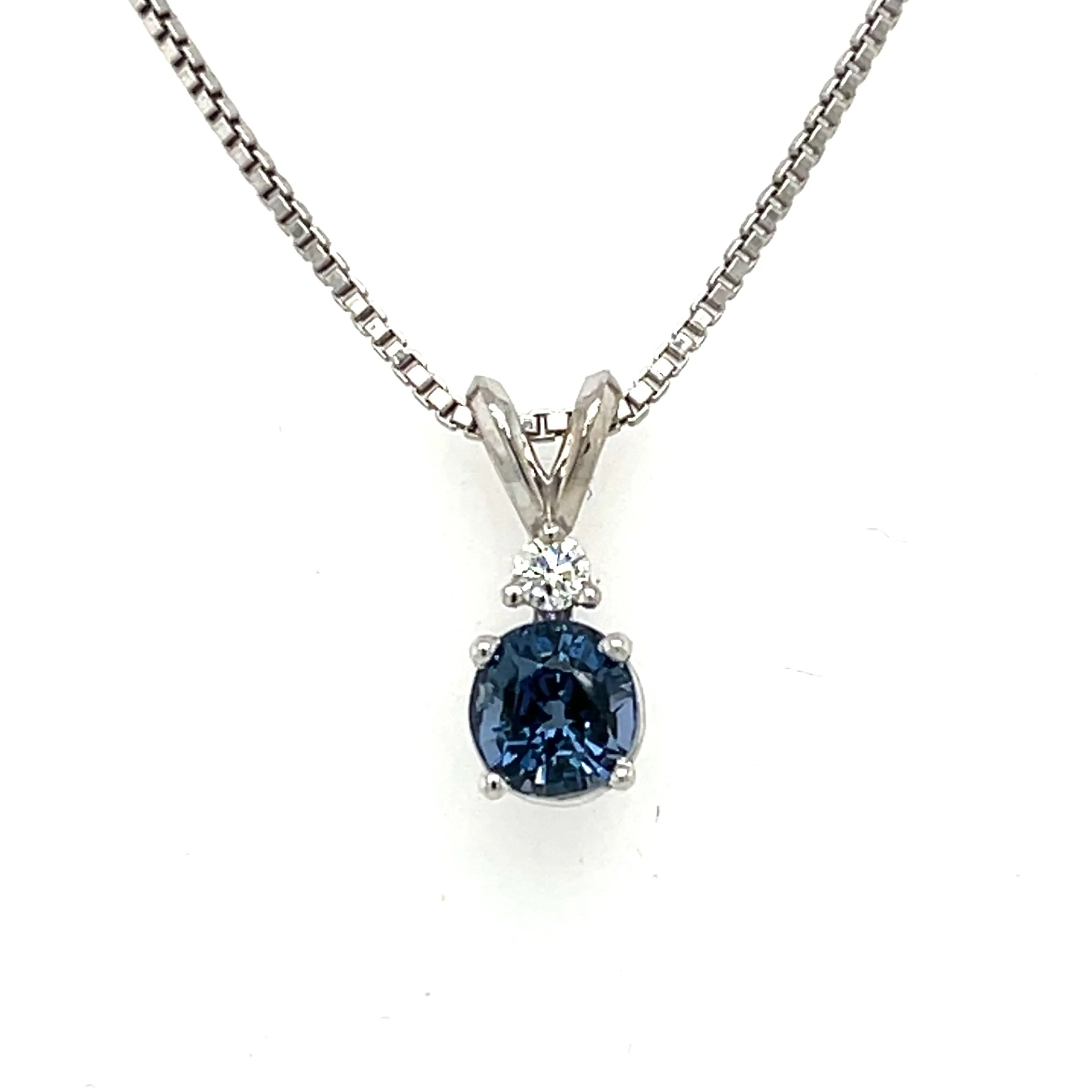 1.06 cts Blue Spinel & 0.06 cts Diamond Pendant