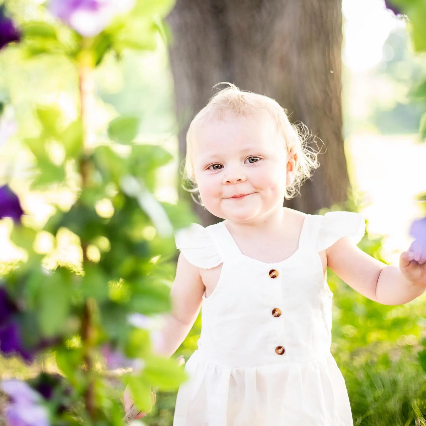O.M.G. This Little Lovely!! 🥰 what a perfect sneak peek photo from tonight&rsquo;s shoot!