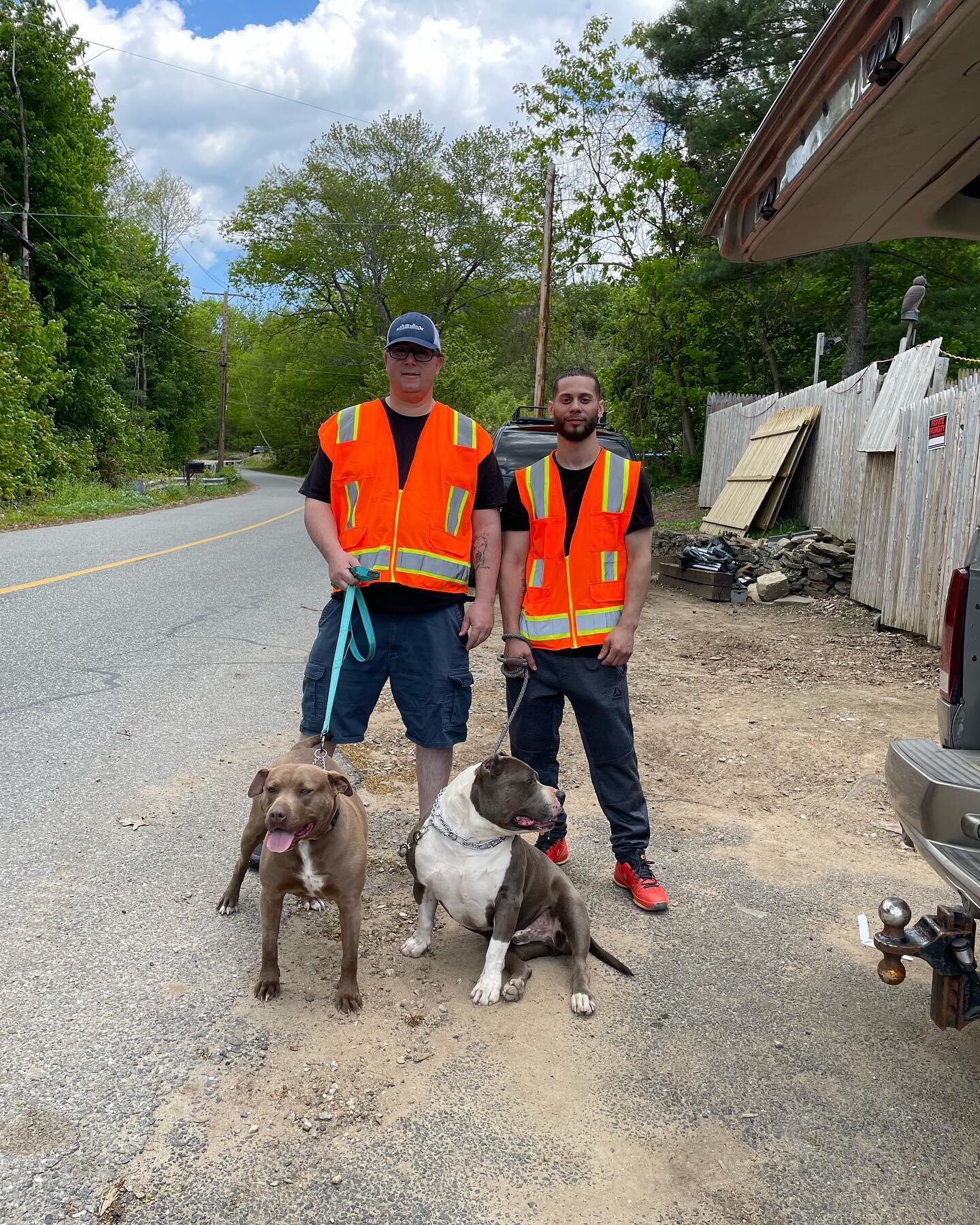 A big THANK YOU to Jamie Wiggins who ran the show today! These men showed up, they care and they helped. Something a little lost from today&rsquo;s culture. 🏆 Tyson + Brownie appreciated a day off teaching and spreading love at the local shopping ce