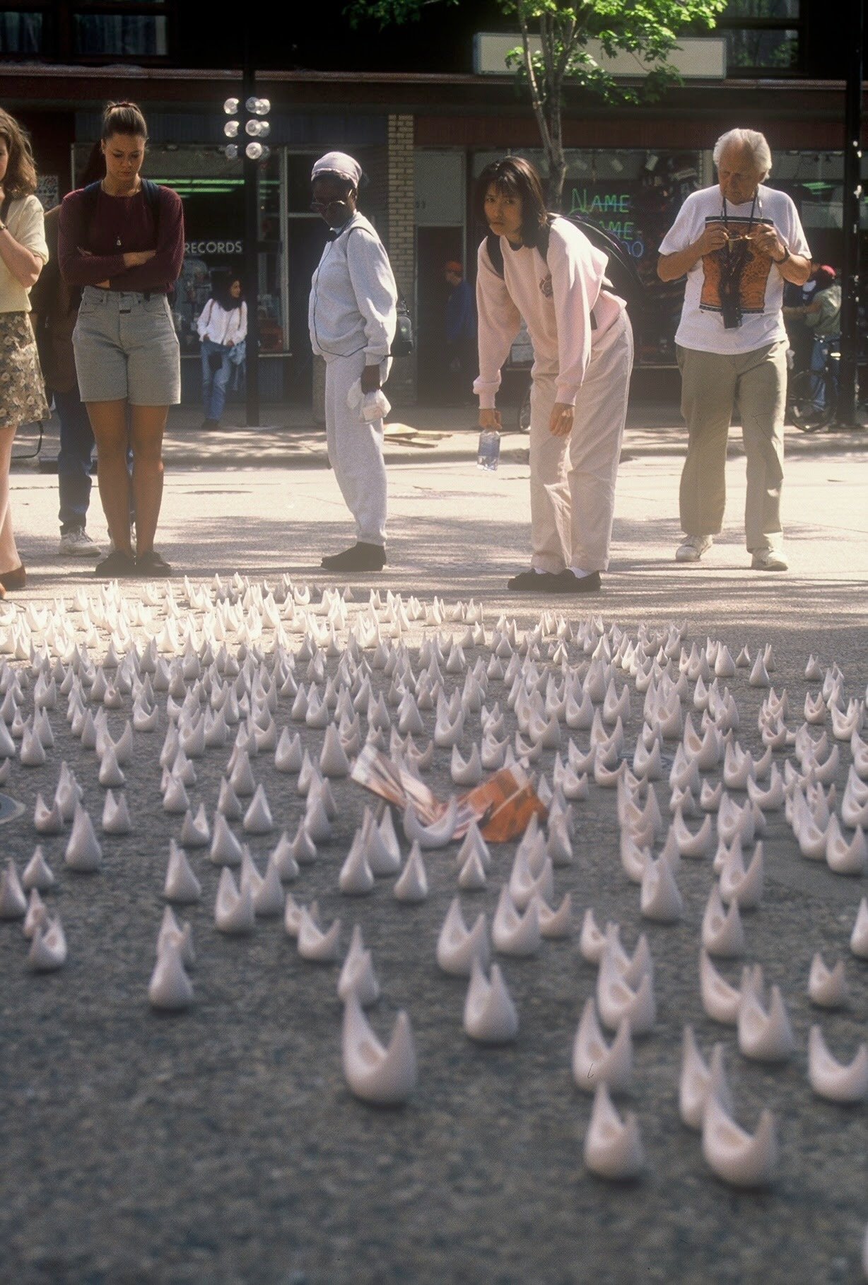 Fleet on the Streets, Chicago,IL, KBDesrosiers, installation of clay forms with audience participation.jpeg