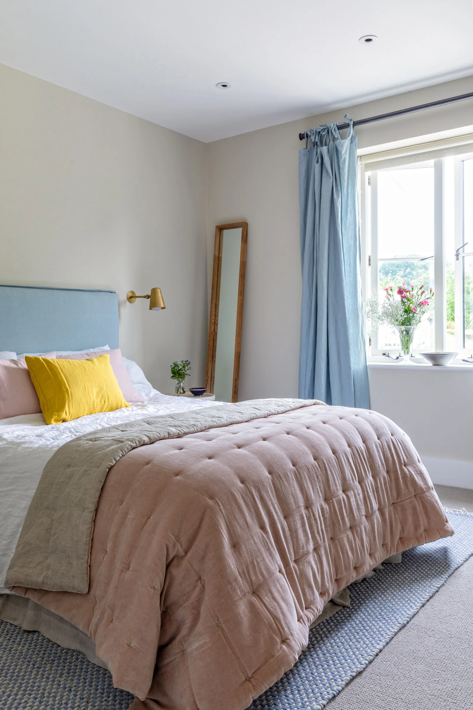 Home Soft Furnishing - Pia Design