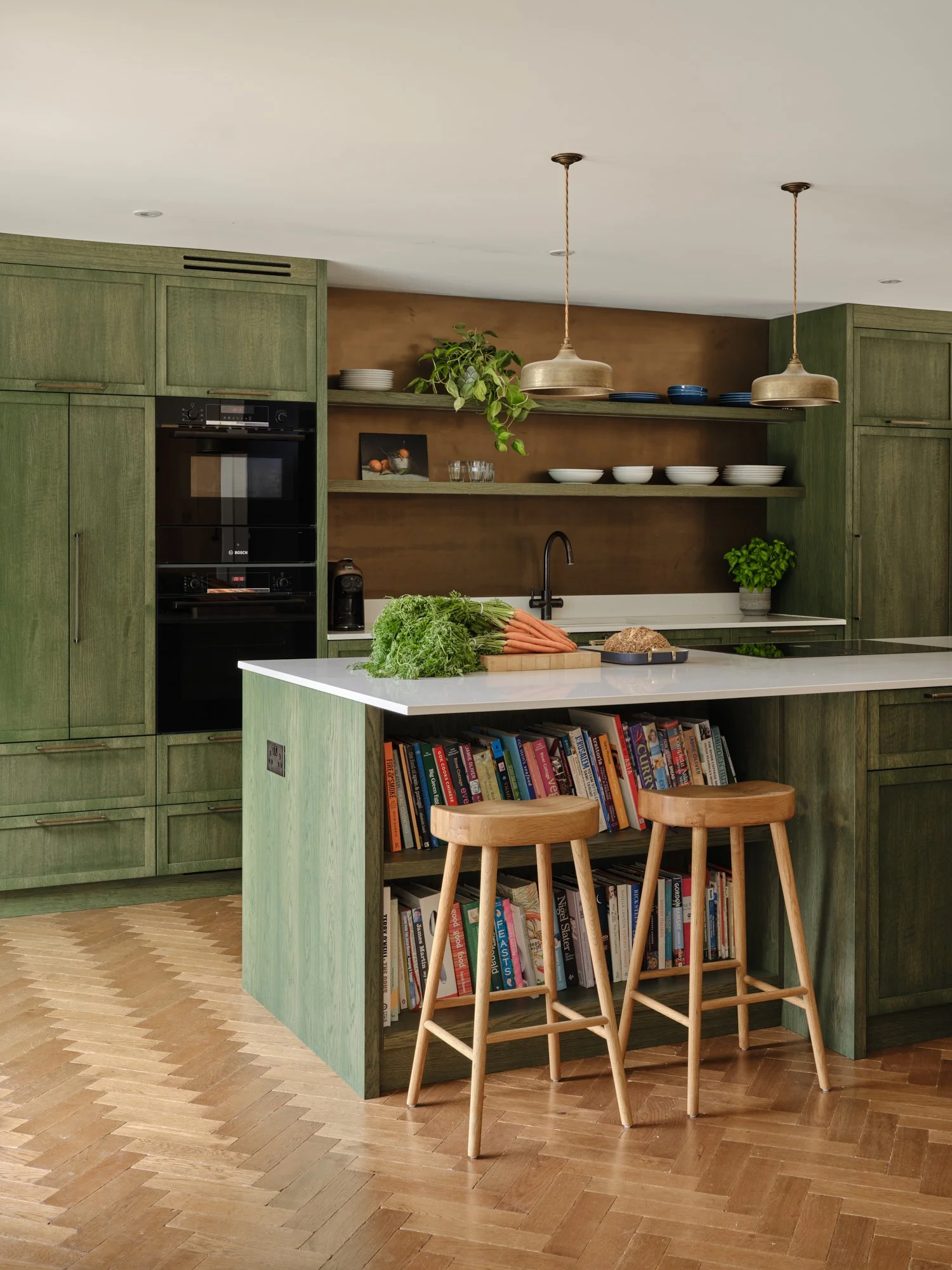 15 Kitchen.jpg