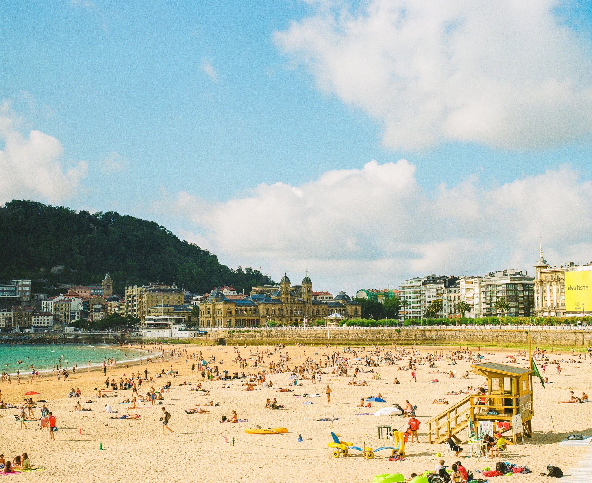 PLAYA LA KONTXA. SAN SEBASTIAN, SPAIN. 2022.
KODAK EKTAR 100 120 FILM
