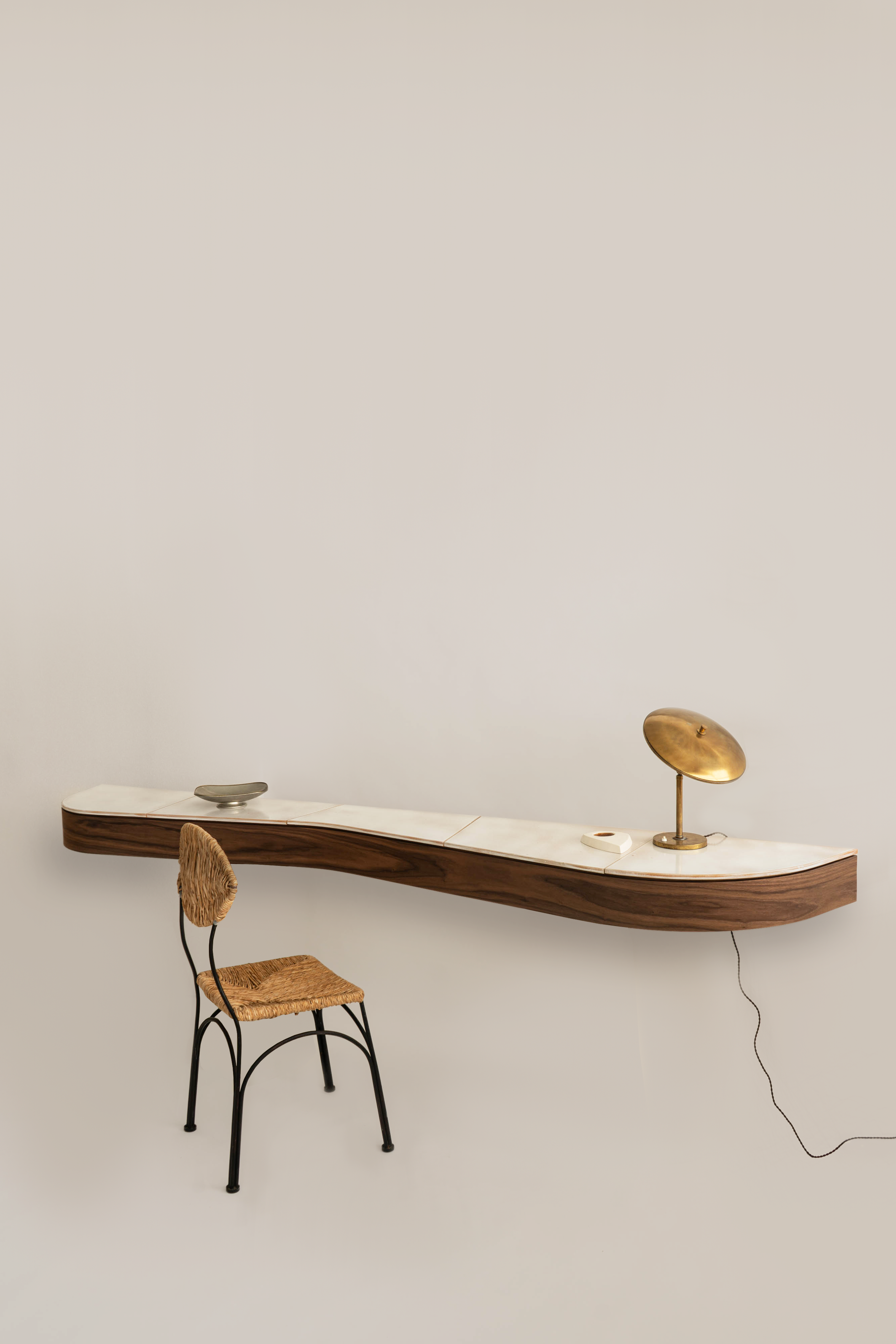 G&D Lison Console 3.png