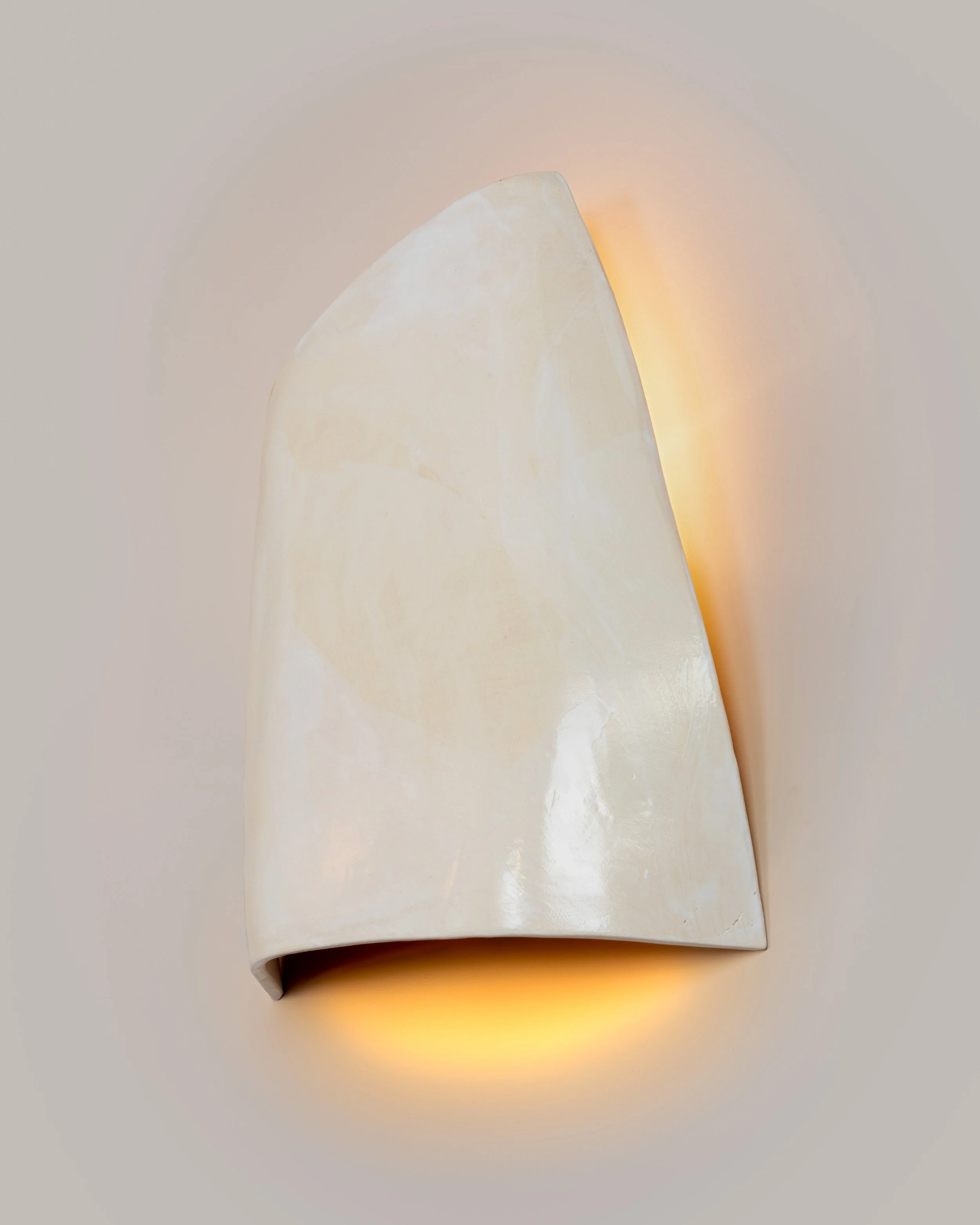GarceDimofski_CeramicWallLamp_October_2025--3.jpg