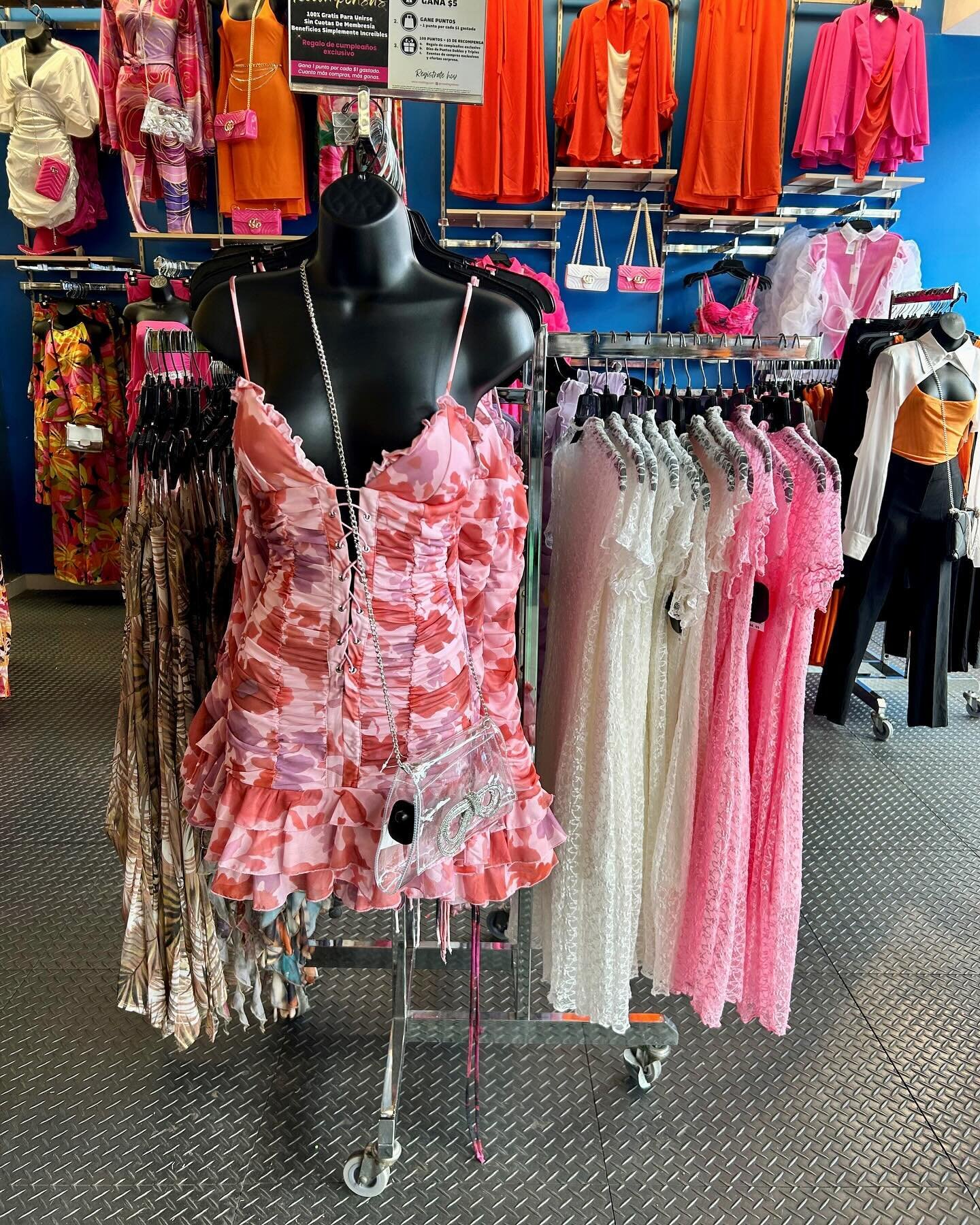 Bring in spring with a pop of color 🌸💕🛍️ #madragstores