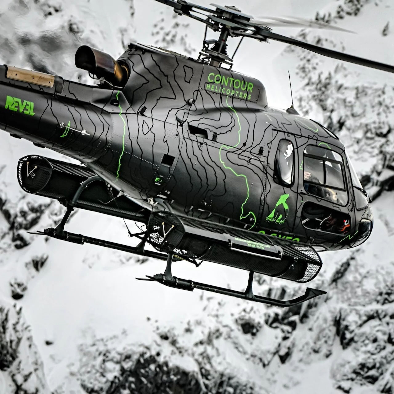 Our favourite little flying Ferrari - the AS350 B3; call sign "YEO". Gets you to where you're going, and back again, with gusto.