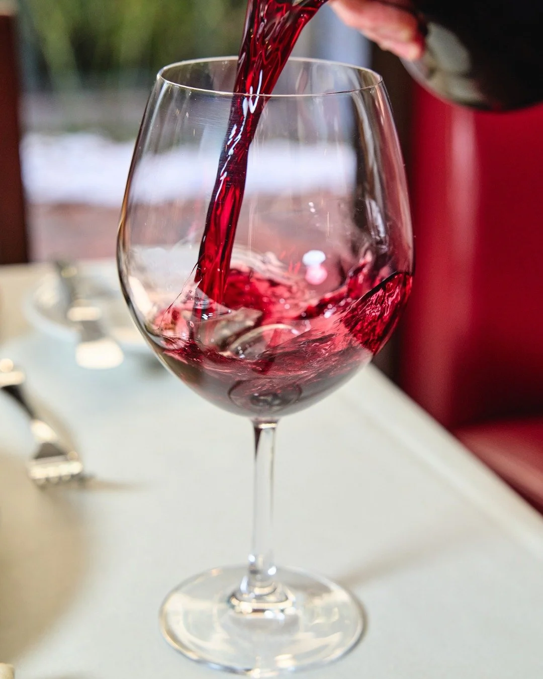Your perfect pour is waiting - connect with our beverage team to find your new go-to.

📸 @briansamuelsphotography