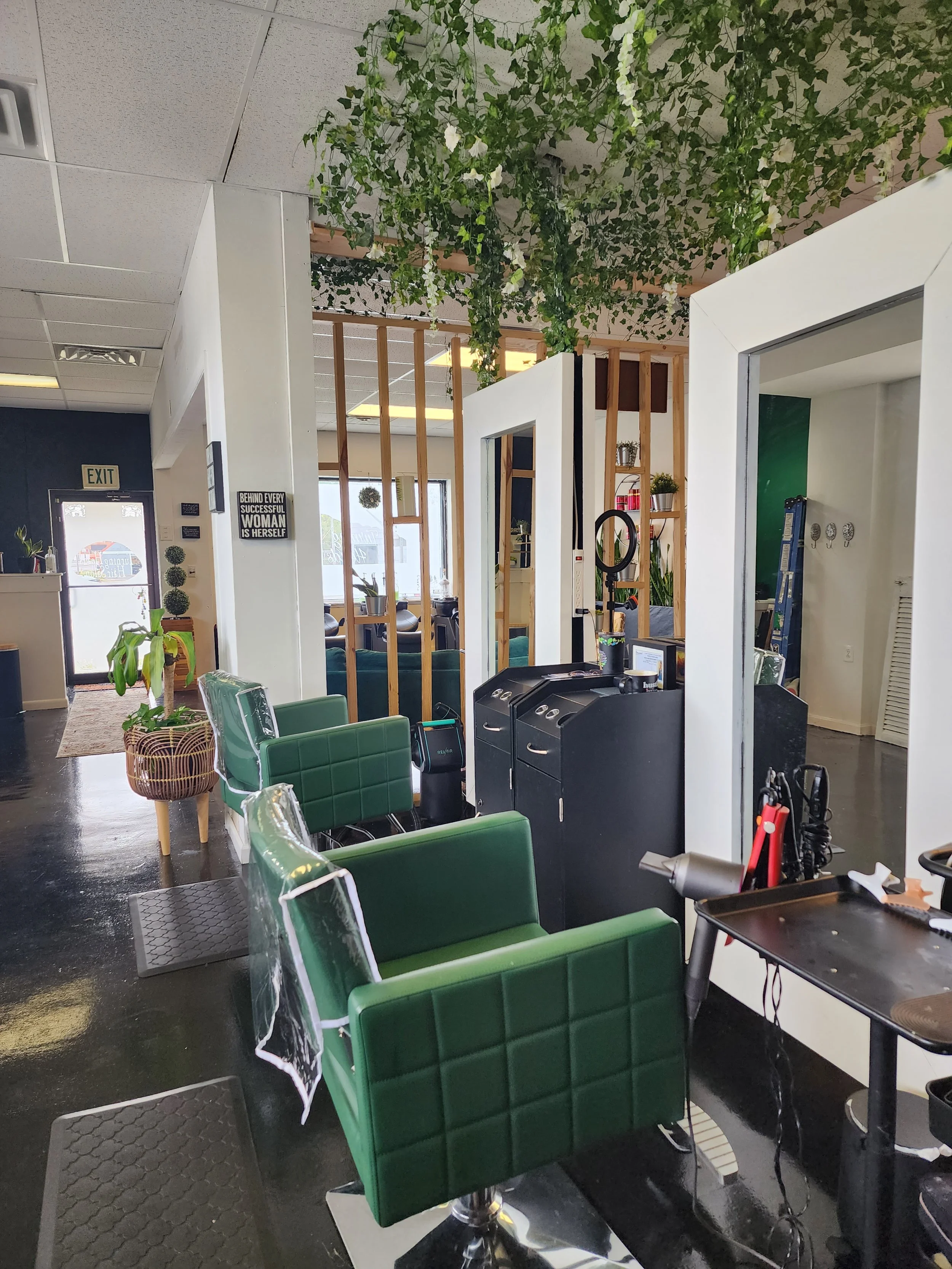 Gallery 3 — Turning Heads Hair Salon