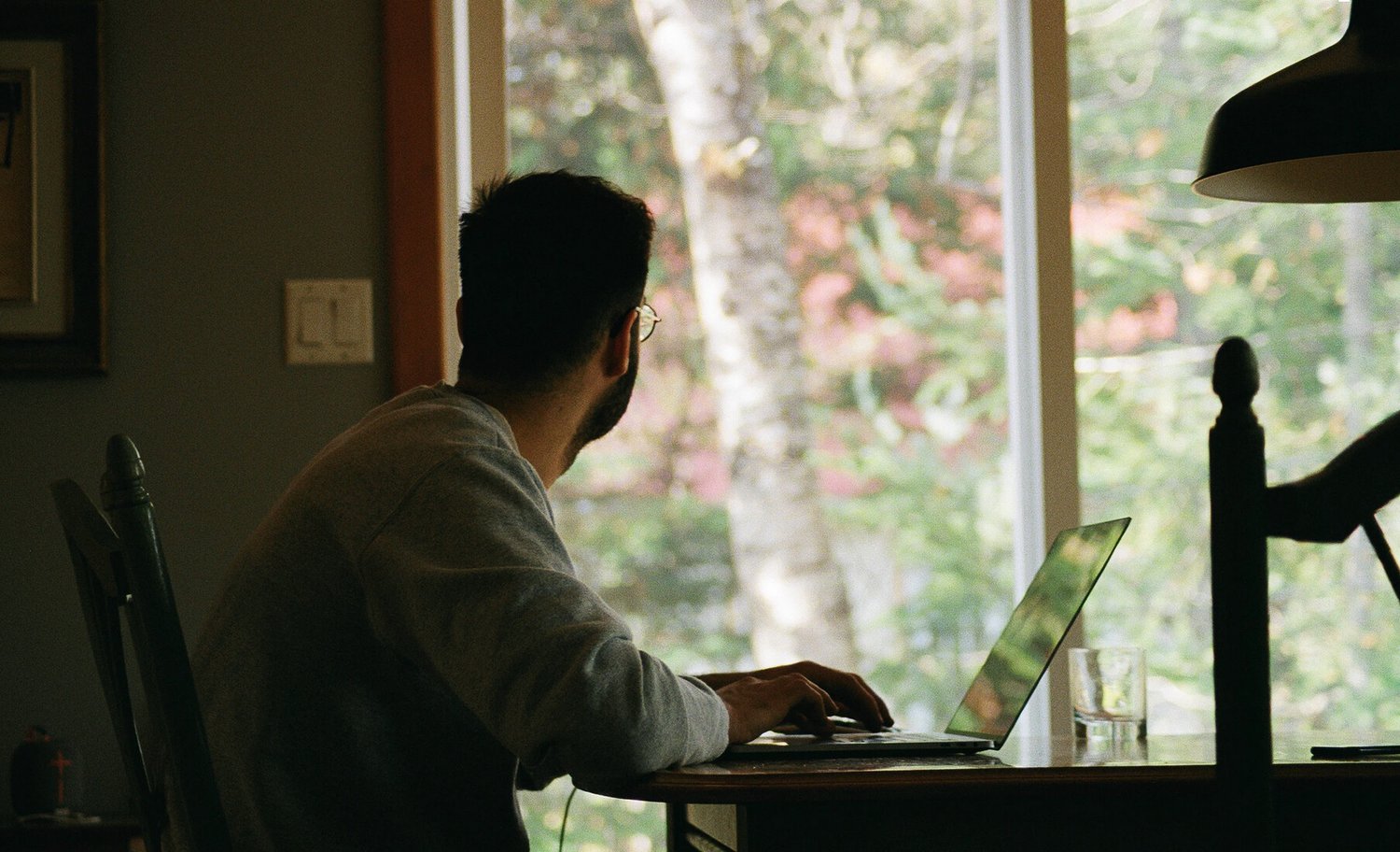 freelancer distracted