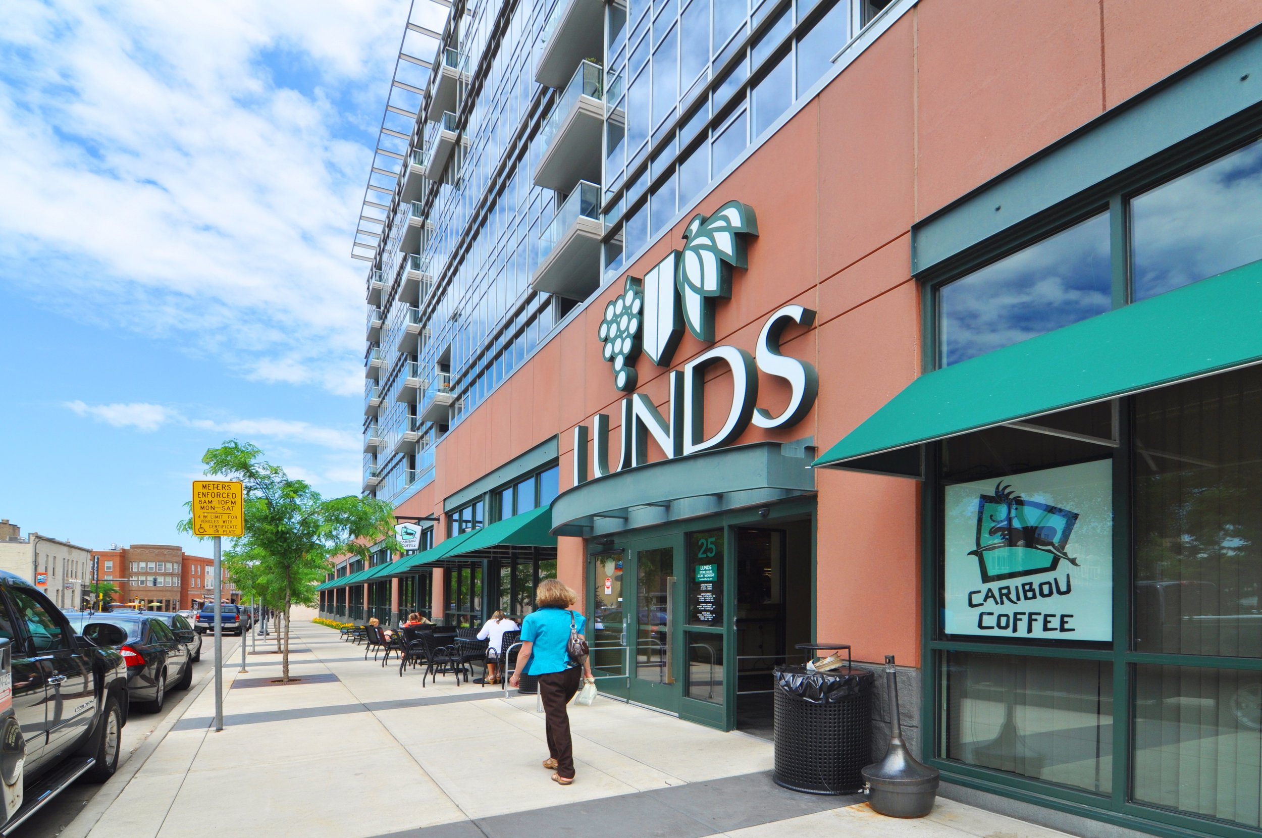 4. Lunds & Byerlys on Main Level.jpg