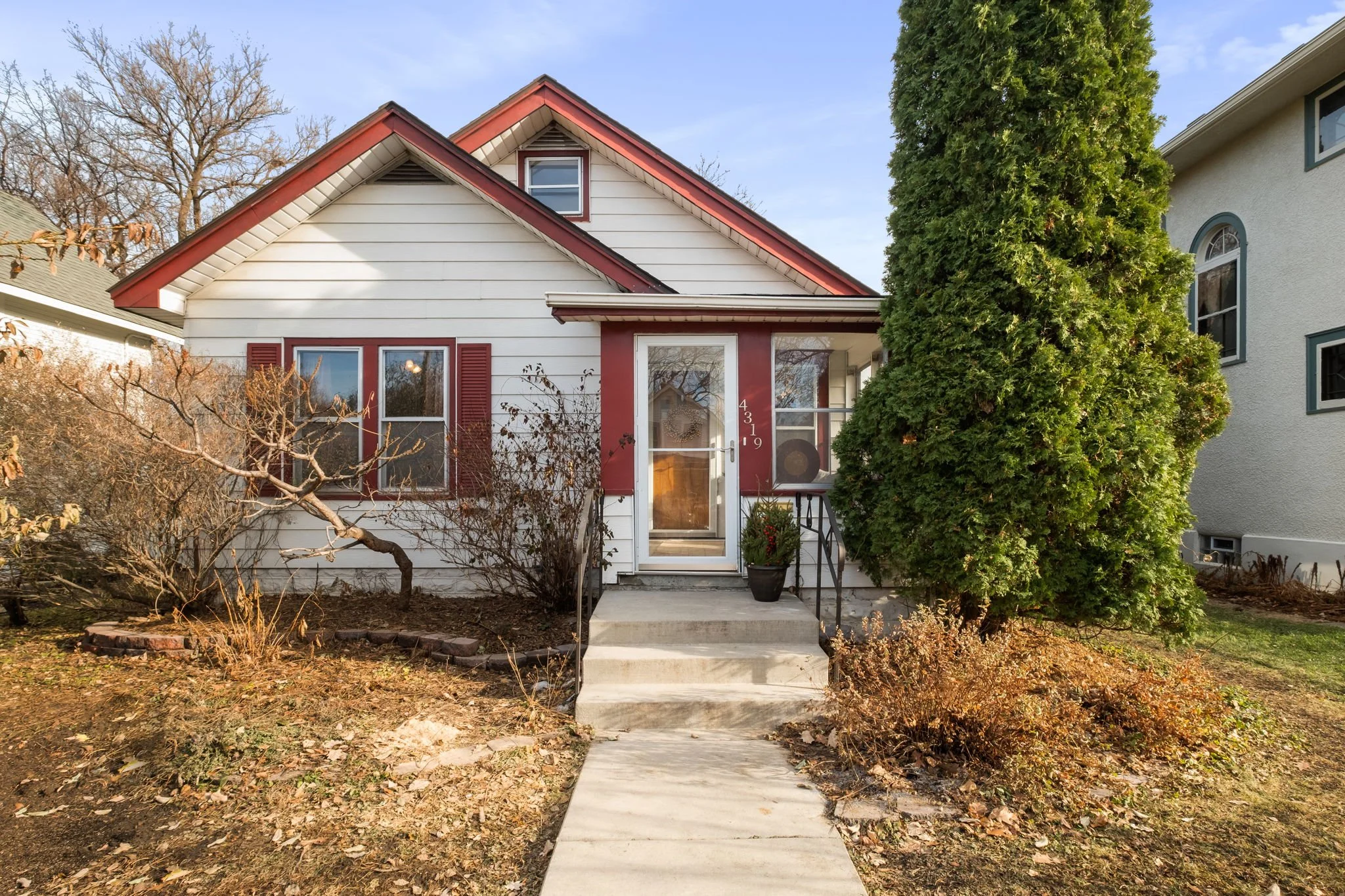 4319 Harriet Ave - sold