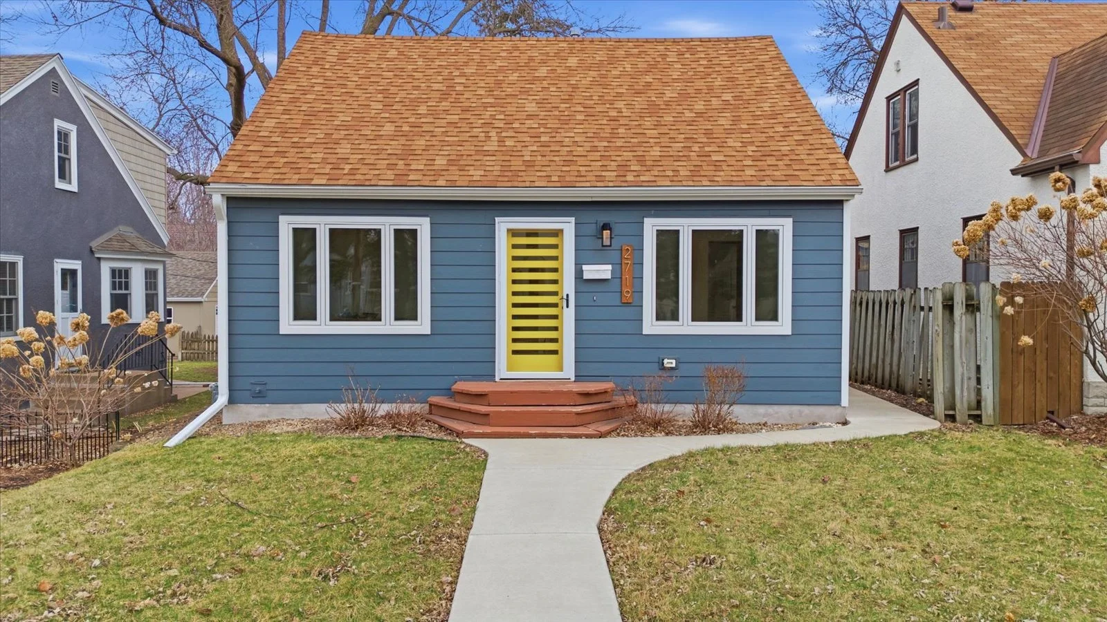 2719 Benjamin Street NE - PENDING