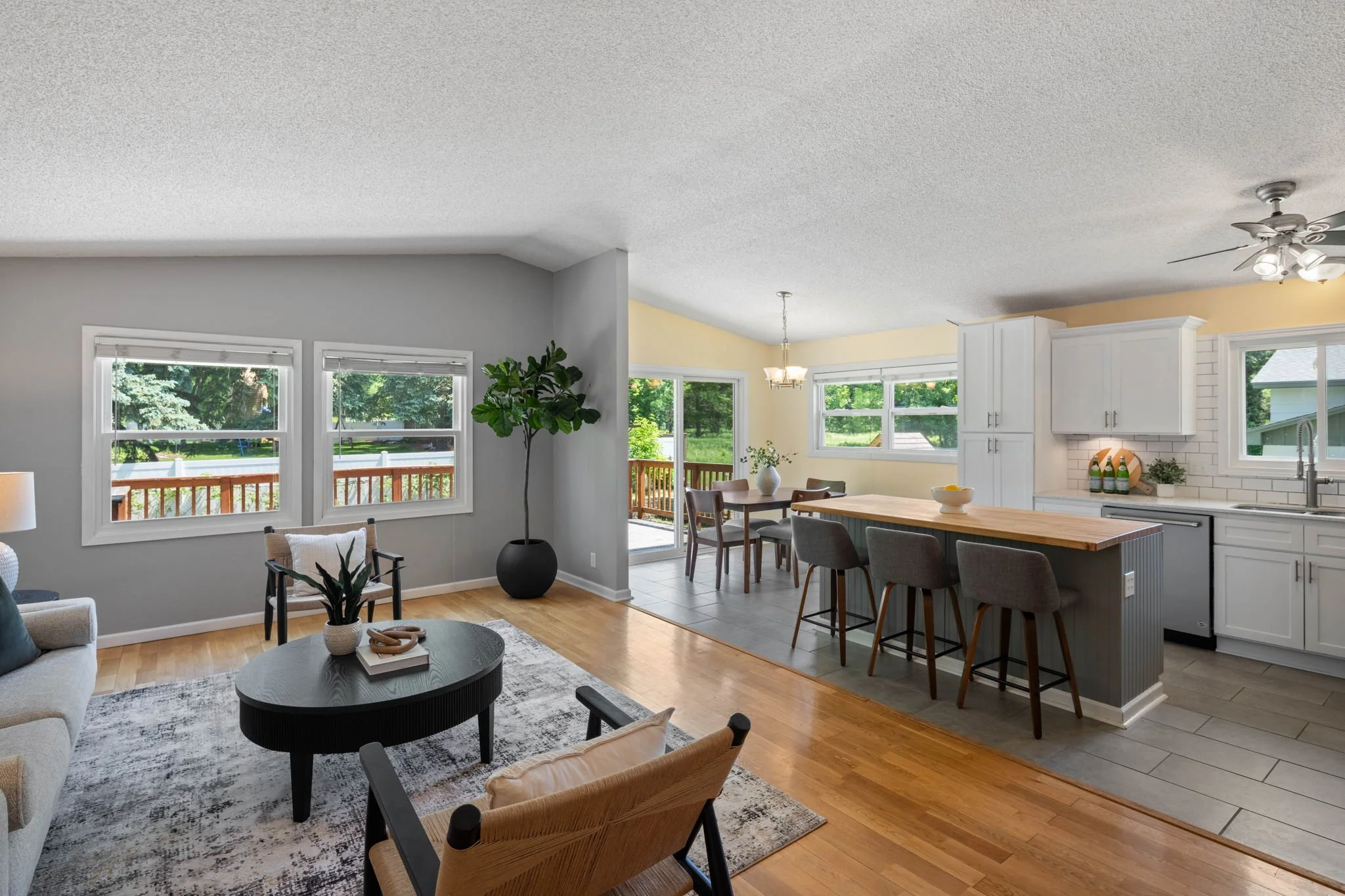 3-web-or-mls-3098-evelyn-st.jpg