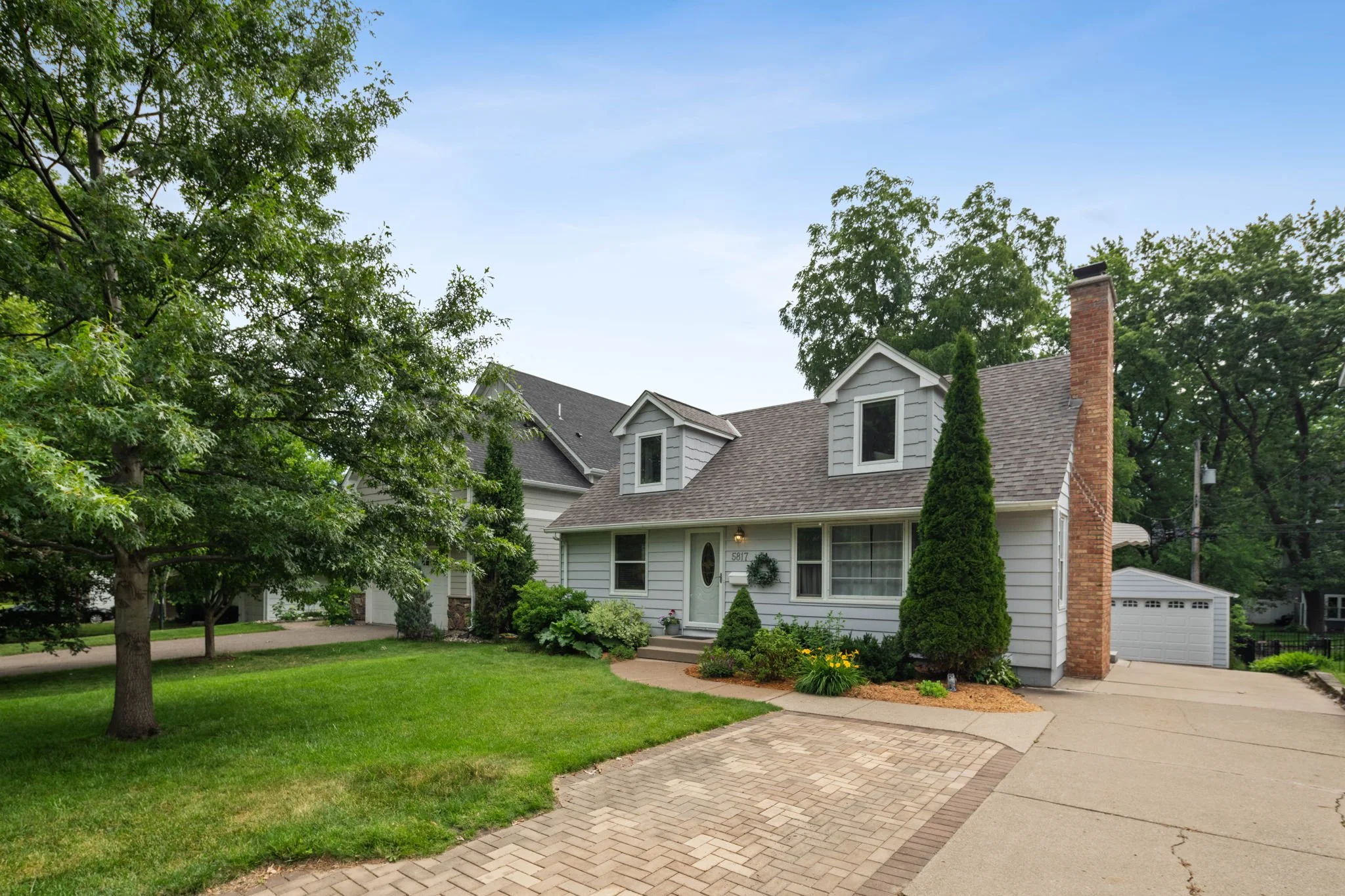 1-web-or-mls-5817-fairfax-ave.jpg