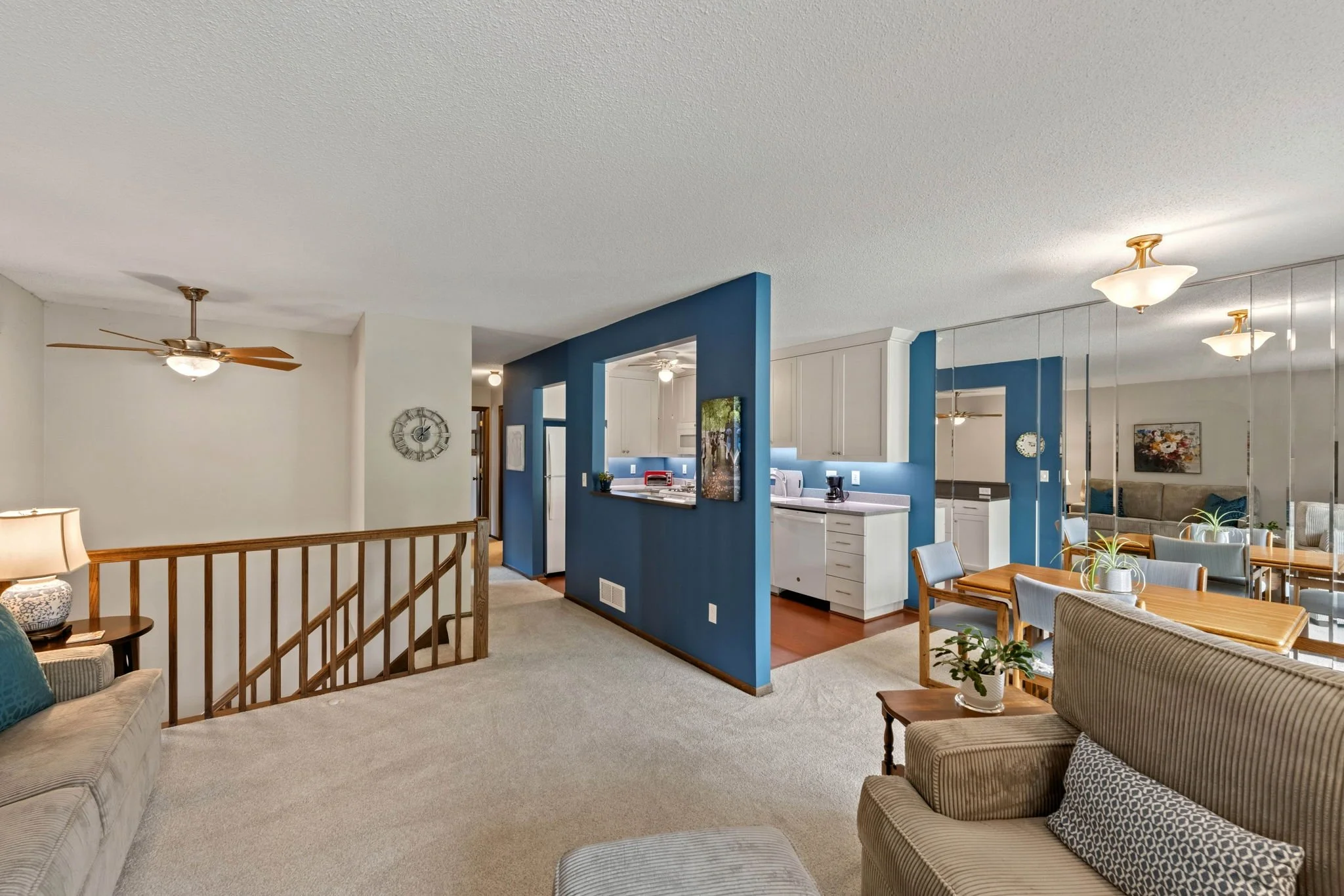 3-web-or-mls-11143-vessey-cir.jpg