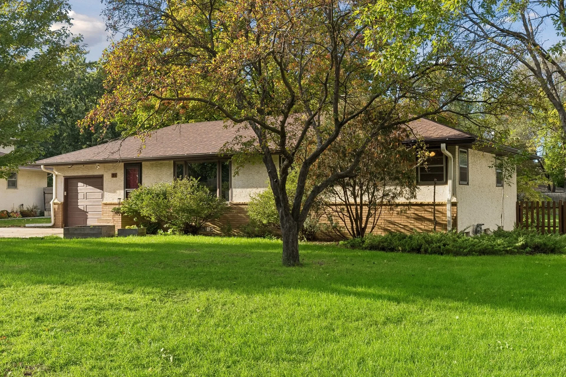 21 70th Way NE - PENDING