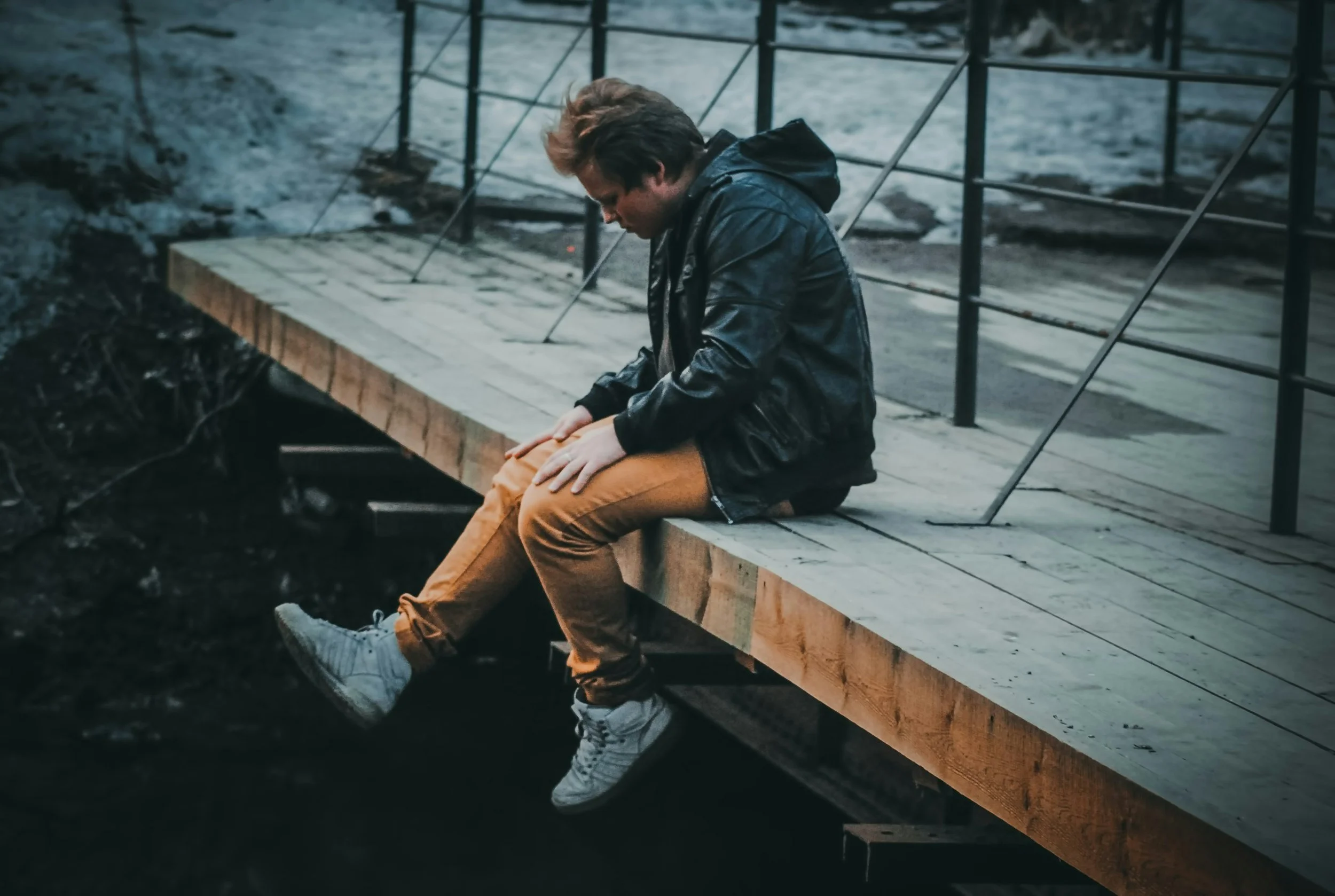 When Your Teenager Is Struggling: What a Cincinnati Therapist Wants Parents to Know