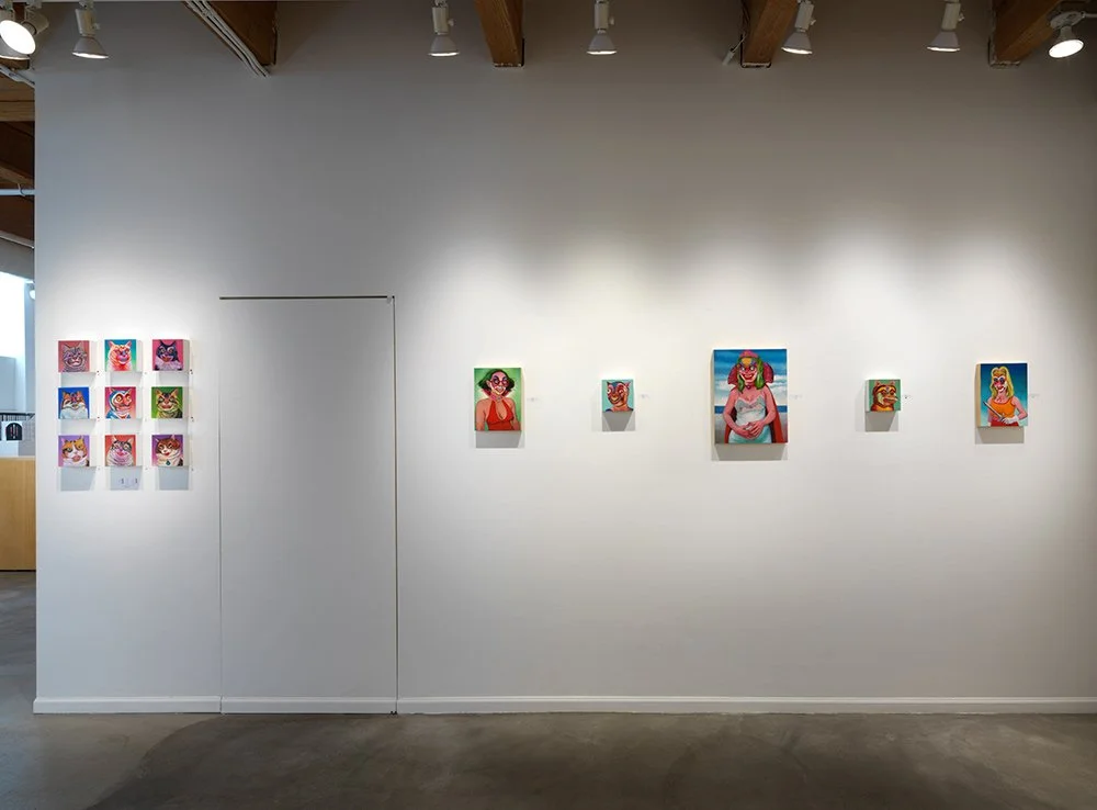  Smiles &amp; Piles installation shot by Tom Van Eynde 